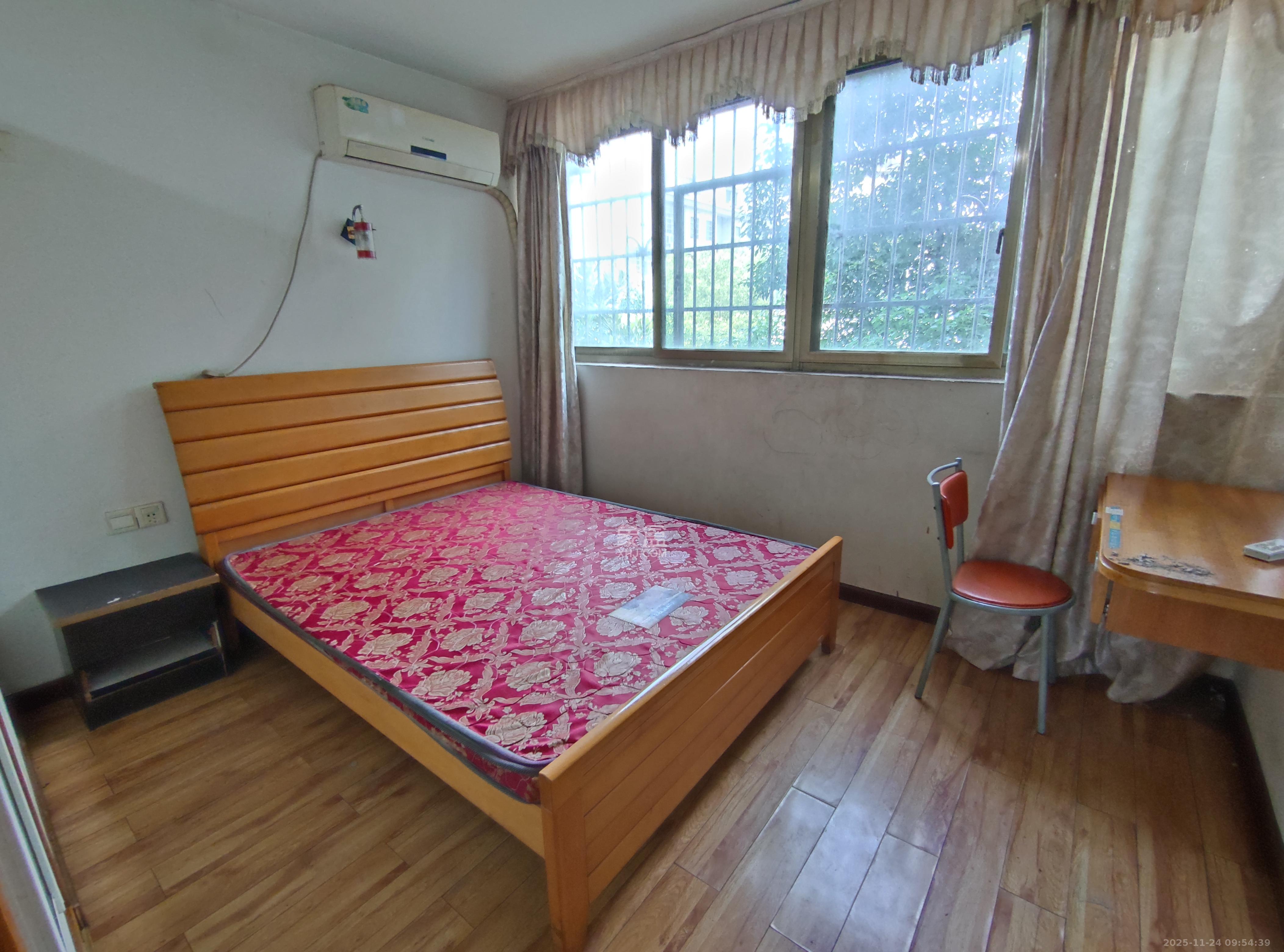 麓谷沐春园  2室2厅2卫    2100.0元/月室内图