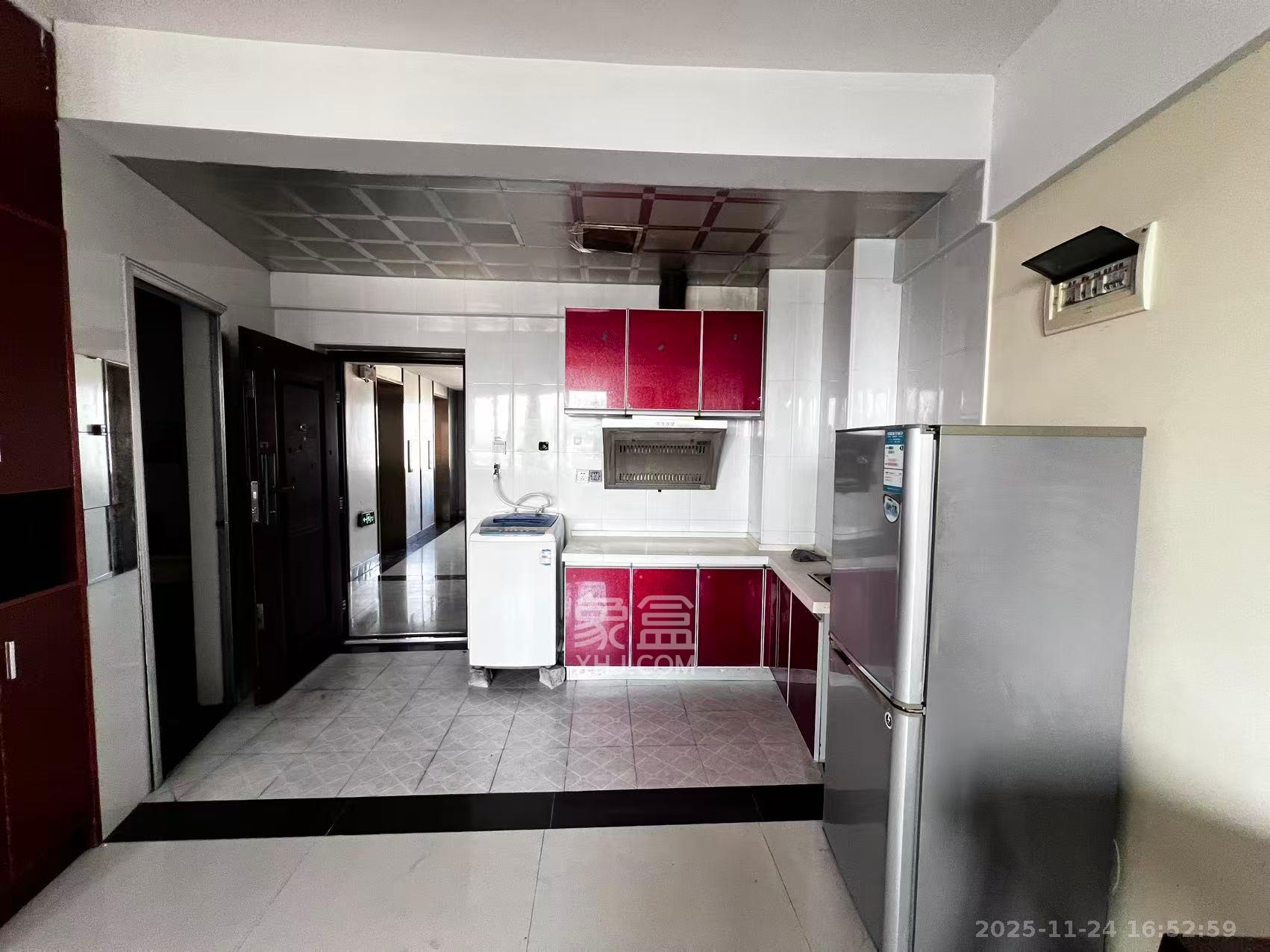 观园国际公寓  1室1厅1卫    1500.0元/月室内图