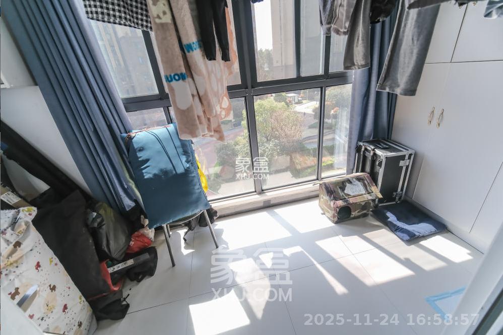 荣盛花语城  2室2厅1卫    1600.0元/月室内图