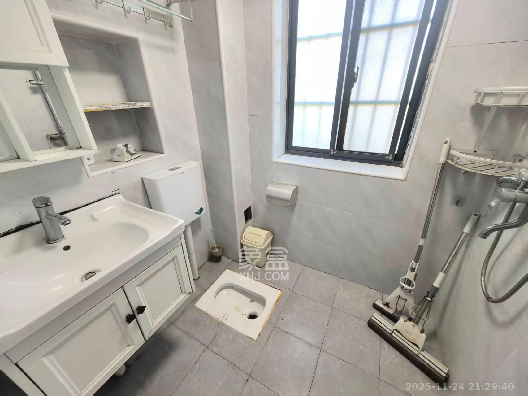 路桥宿舍  3室2厅1卫    1800.0元/月室内图