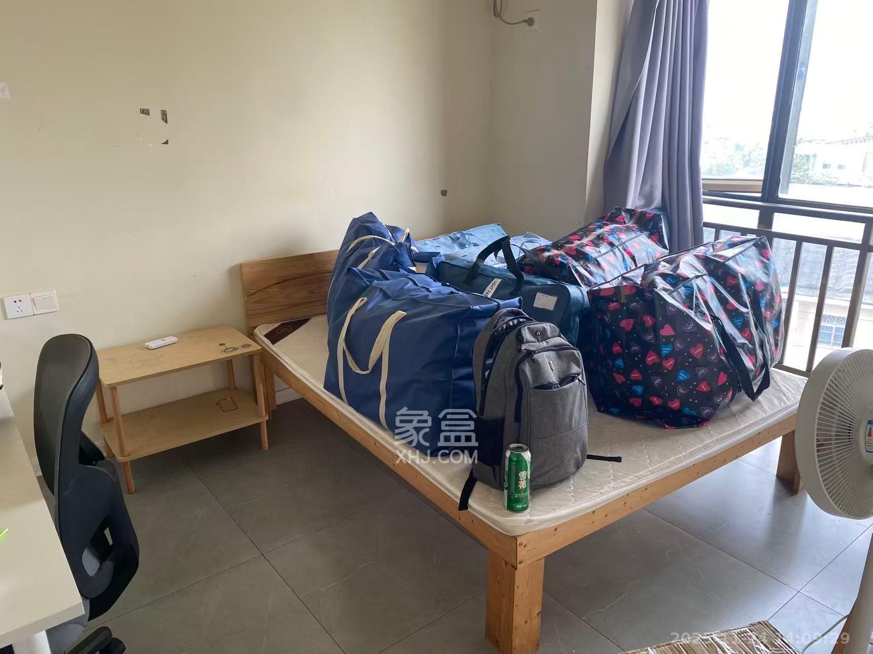 东上一品  1室1厅1卫    1600.0元/月室内图