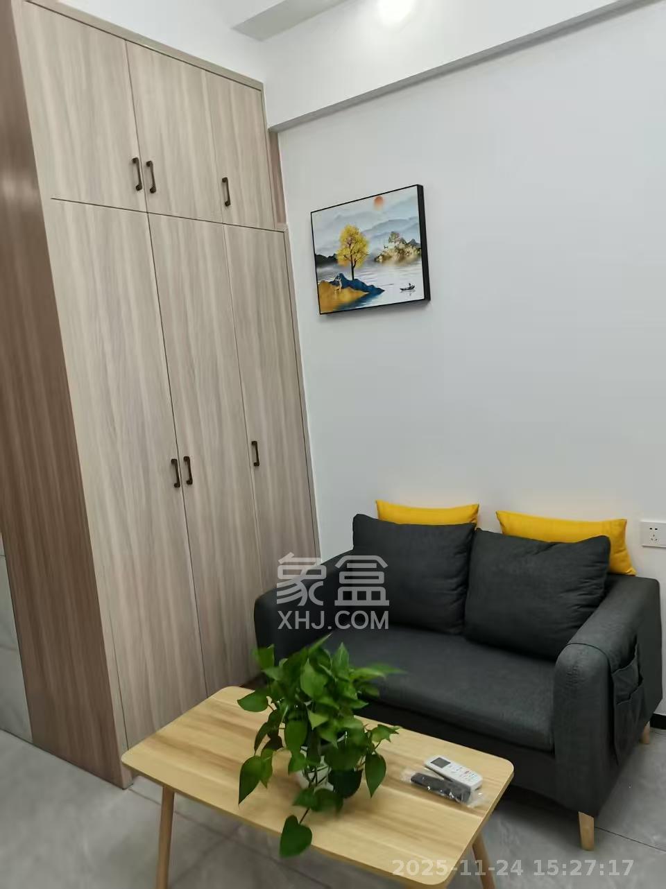 长沙高铁吾悦广场 1室1厅1卫 1400.0元/月 长沙高铁吾悦广场 1室1厅1卫 1400.0元/月室内图