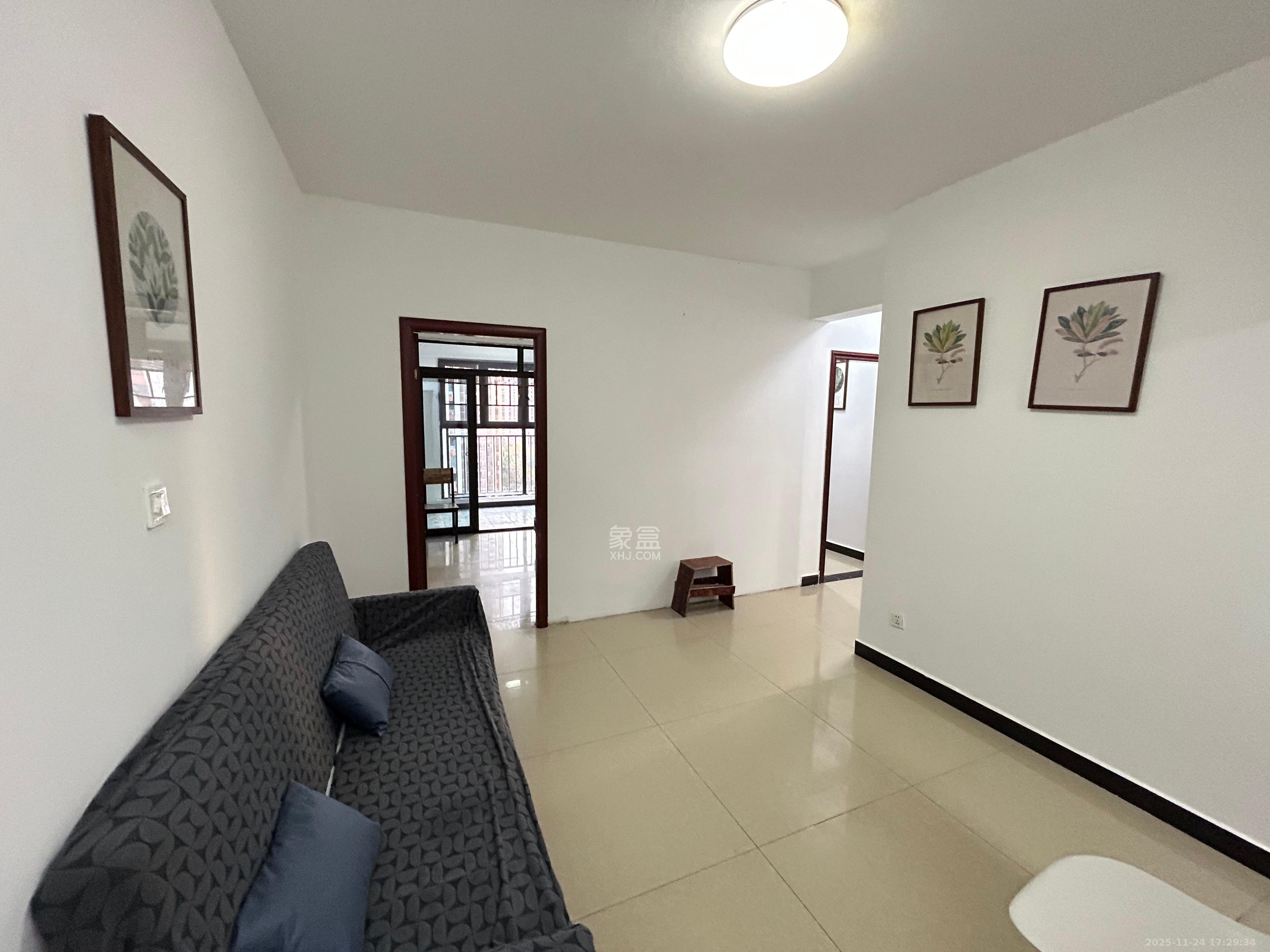 今时艺苑  4室1厅1卫    2300.0元/月