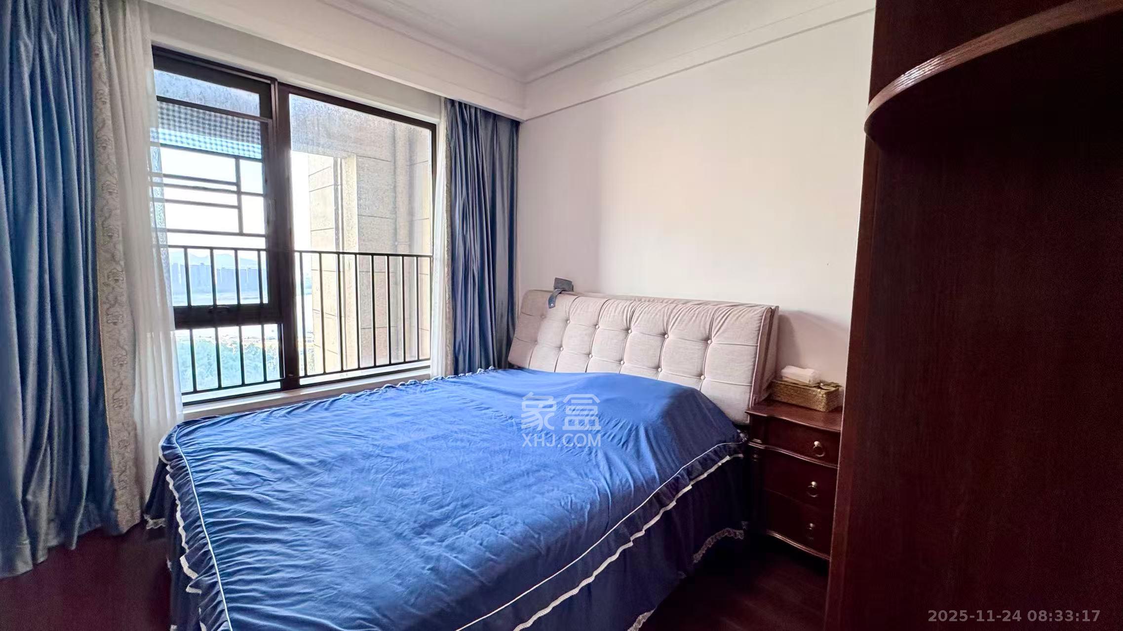 万科紫台  3室2厅2卫    5200.0元/月室内图