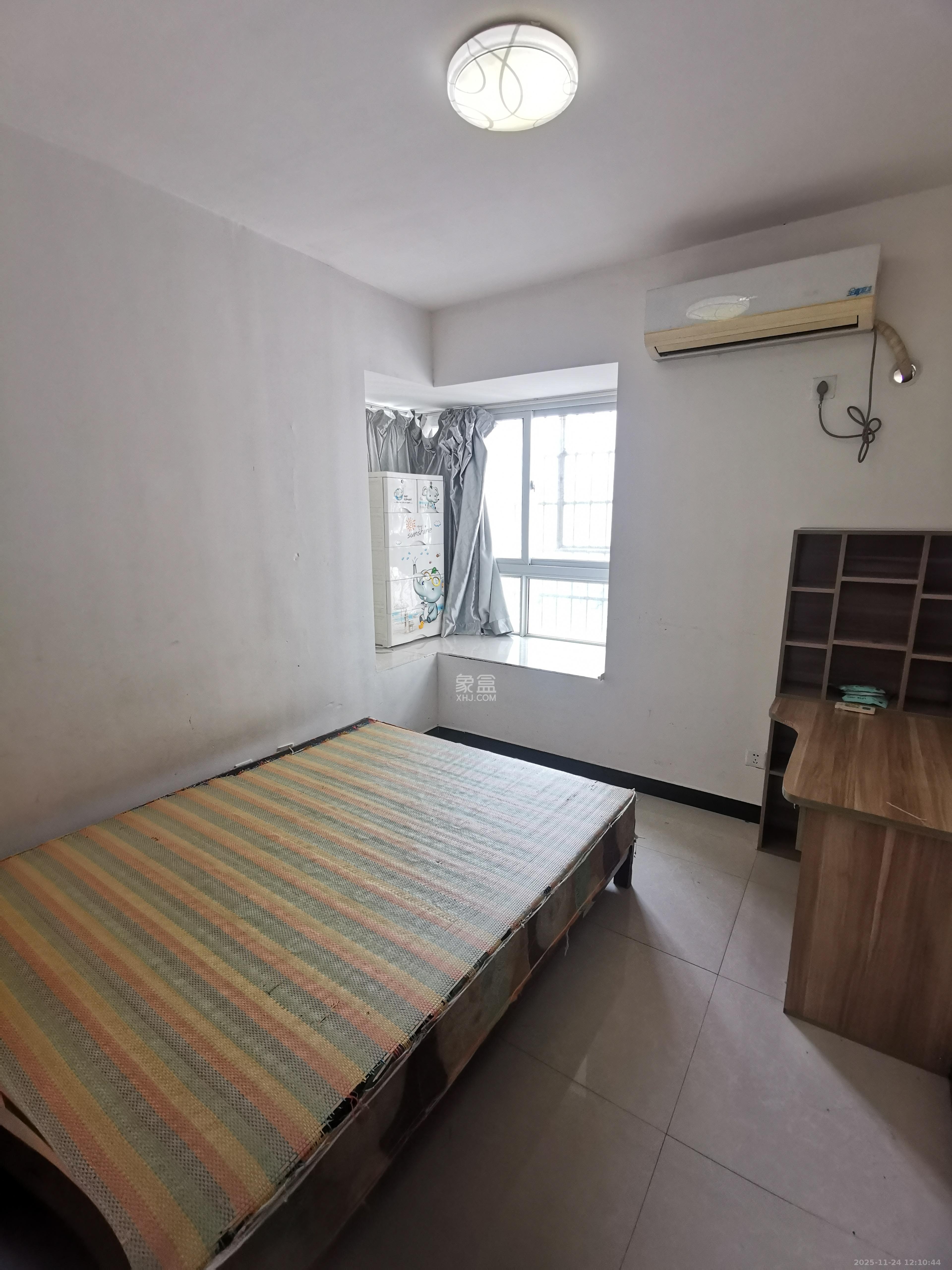 骑龙安置小区 2室1厅1卫 1700.0元/月 骑龙安置小区 2室1厅1卫 1700.0元/月室内图