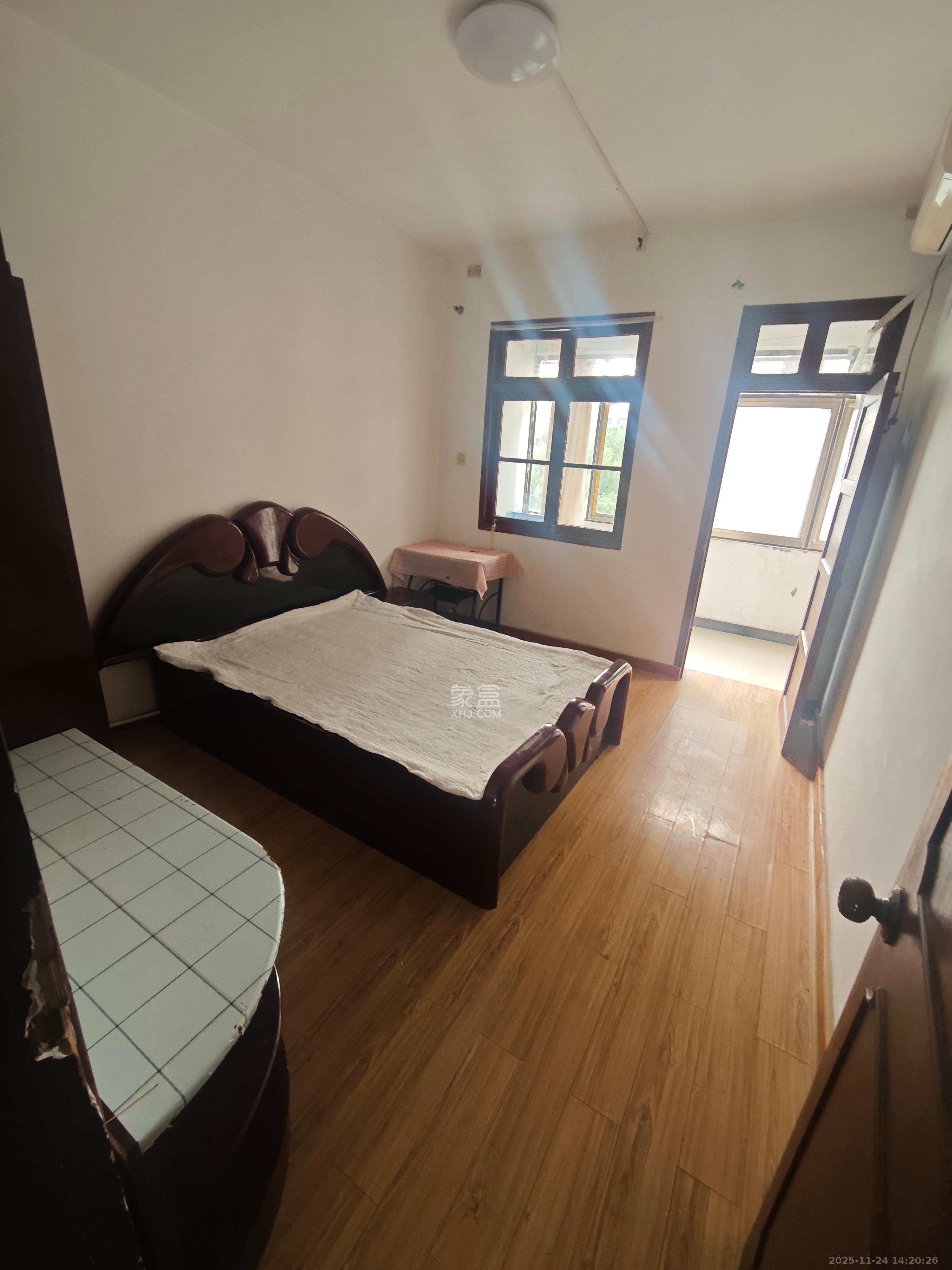 人民新村 1室0厅0卫 1450.0元/月 人民新村 1室0厅0卫 1450.0元/月室内图