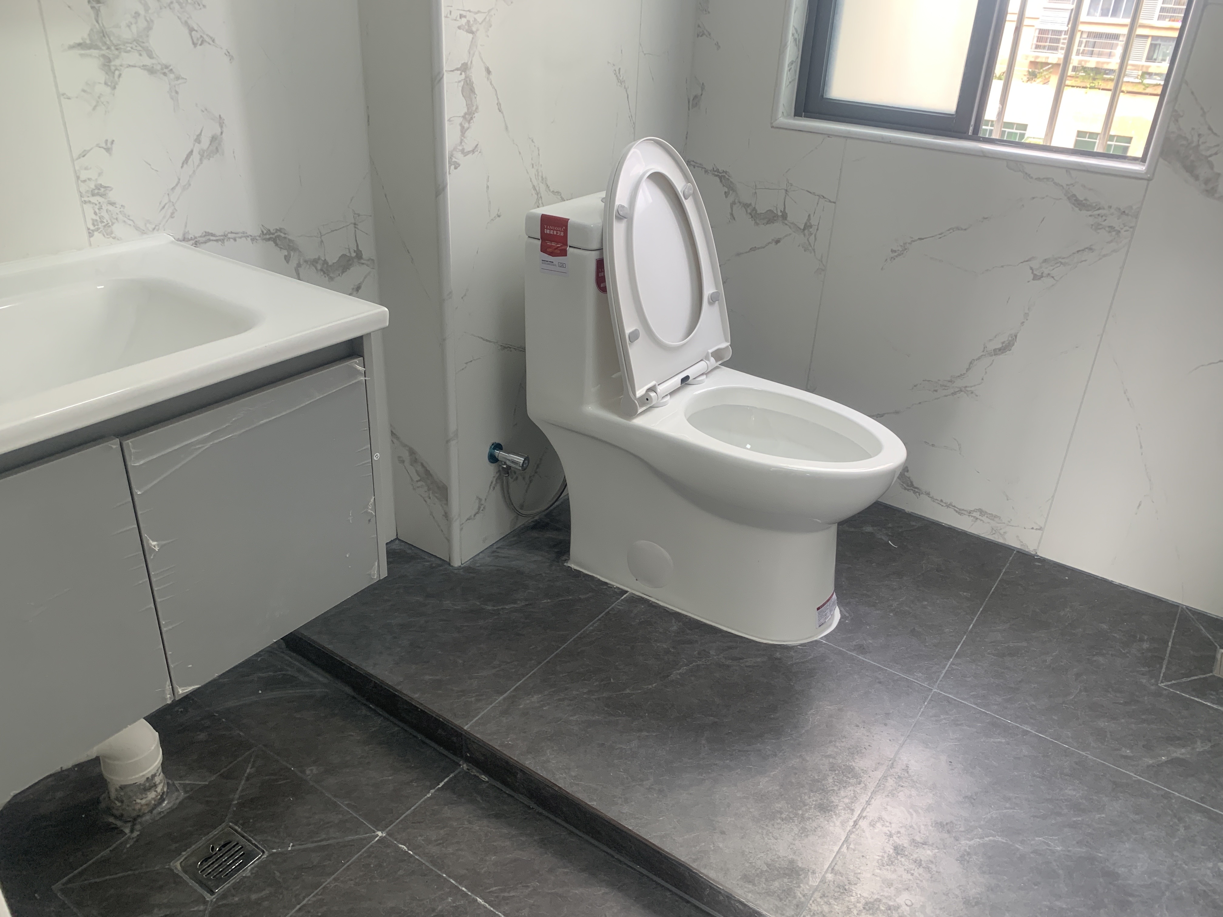 道客和悦坊  3室2厅2卫    153.0万客厅