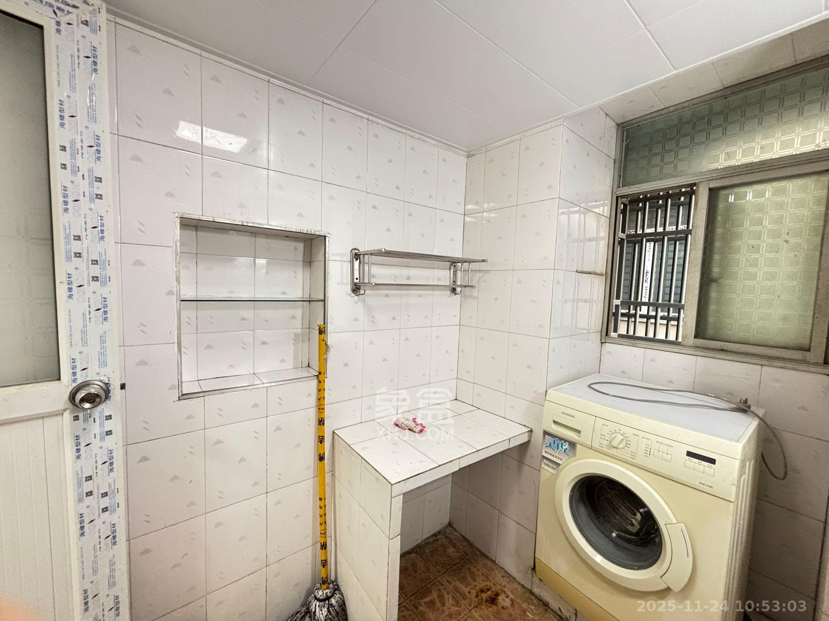 工农桥社区白马公寓（白马庙巷）  3室2厅1卫    2400.0元/月室内图