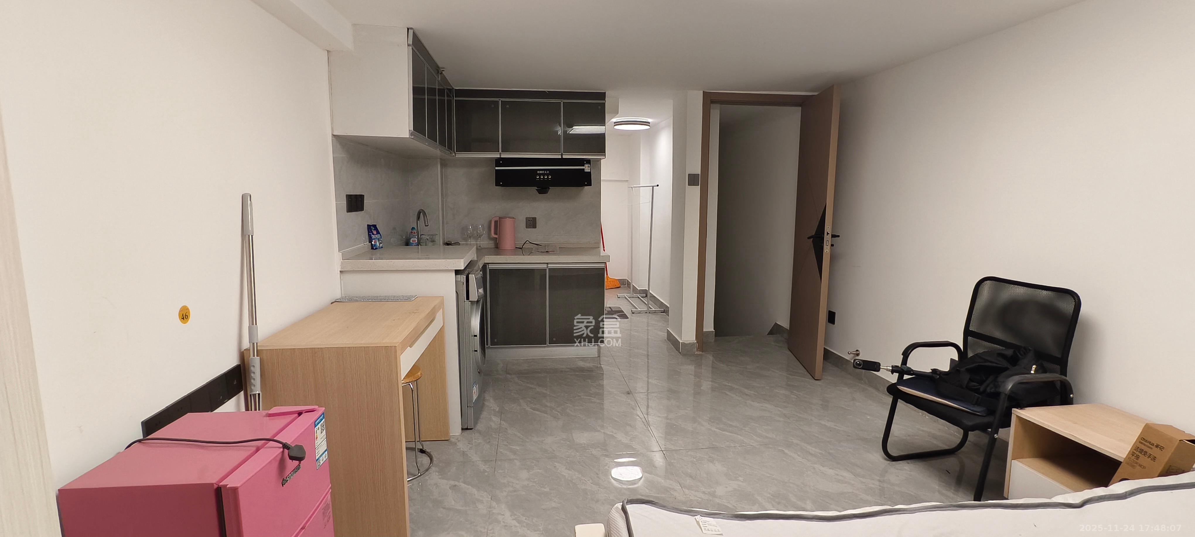 力高凤凰新天 1室1厅1卫 1300.0元/月 力高凤凰新天 1室1厅1卫 1300.0元/月室内图