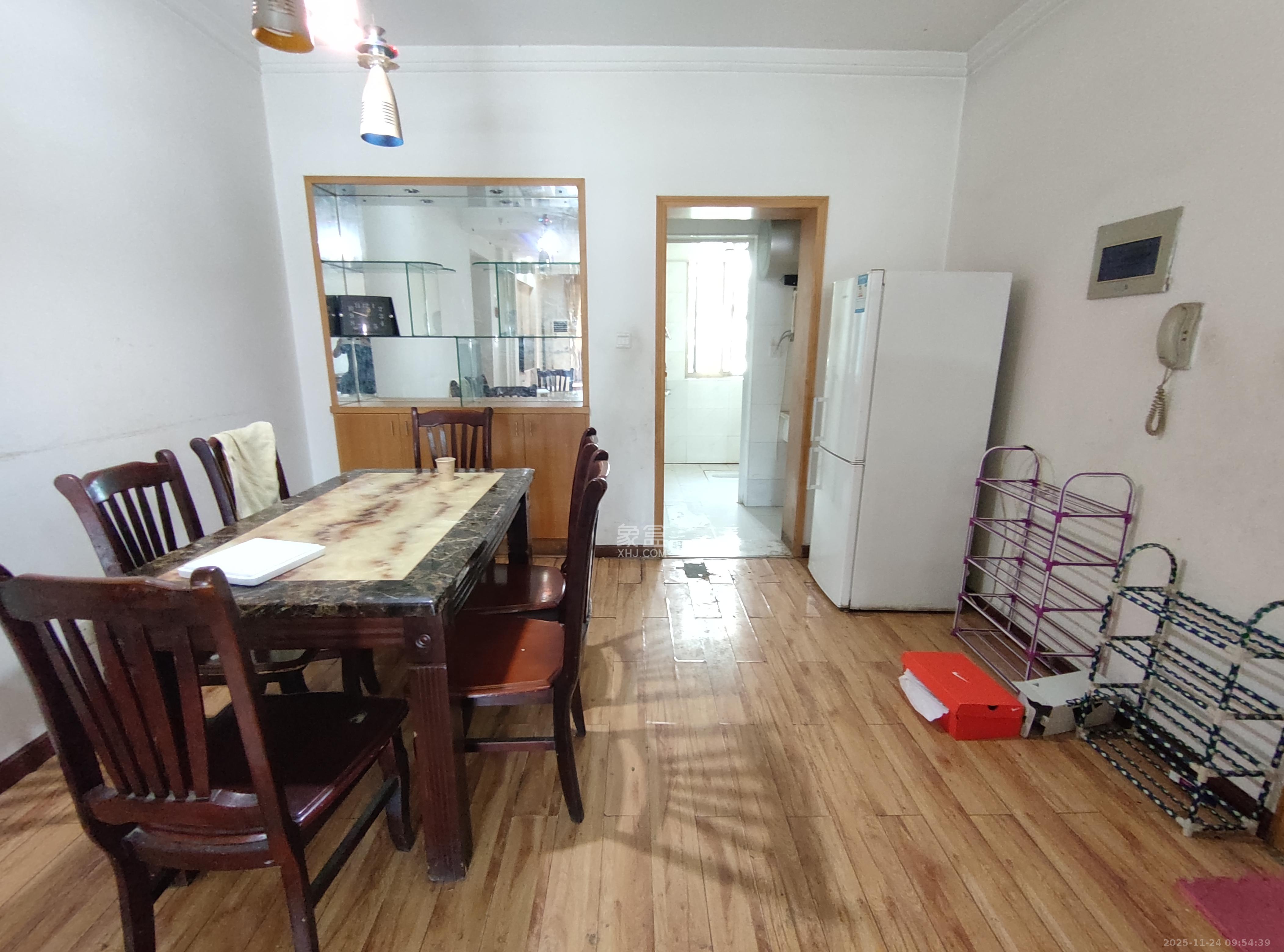 麓谷沐春园  2室2厅2卫    2100.0元/月室内图