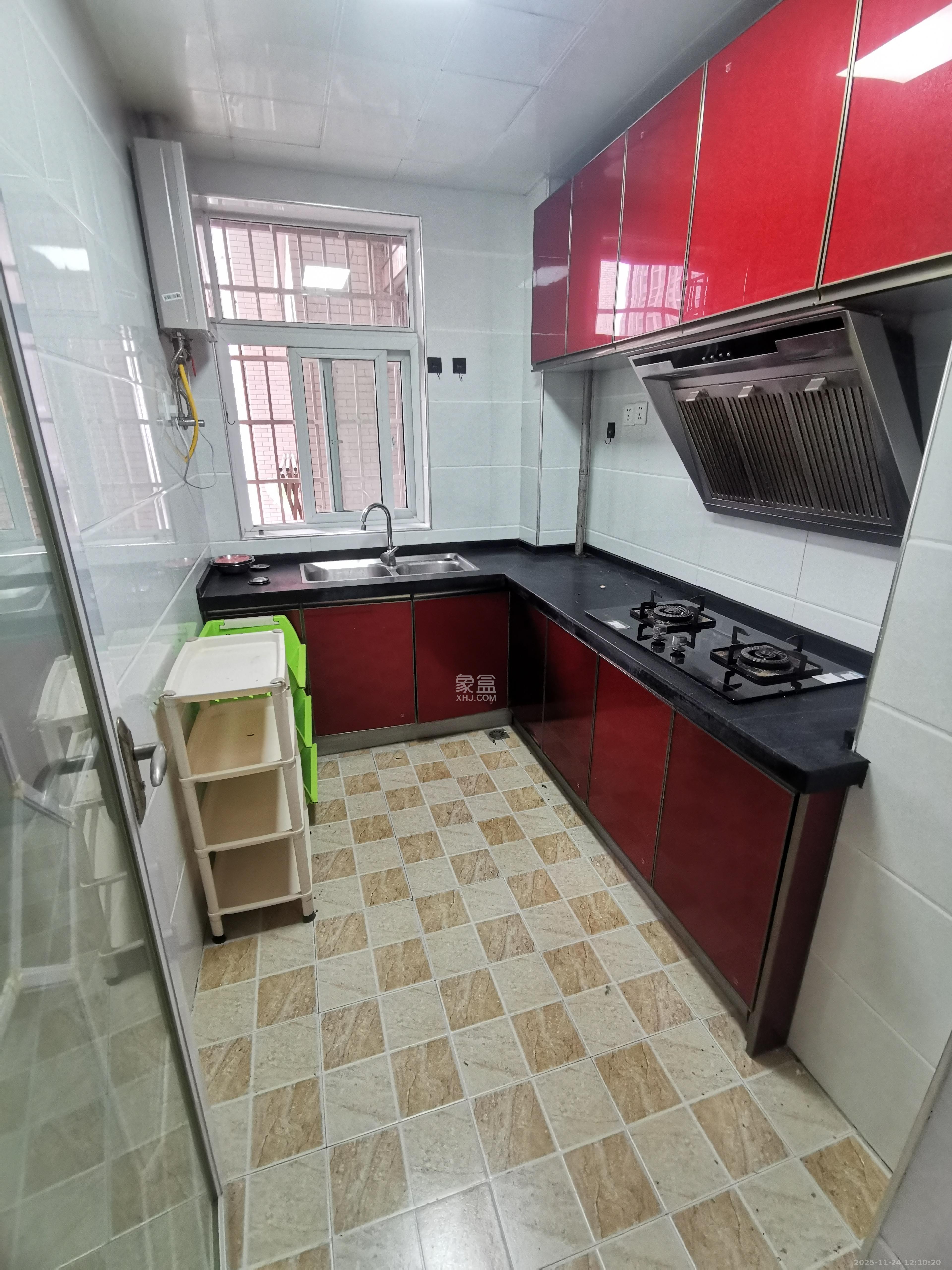 骑龙安置小区 2室1厅1卫 1700.0元/月 骑龙安置小区 2室1厅1卫 1700.0元/月室内图