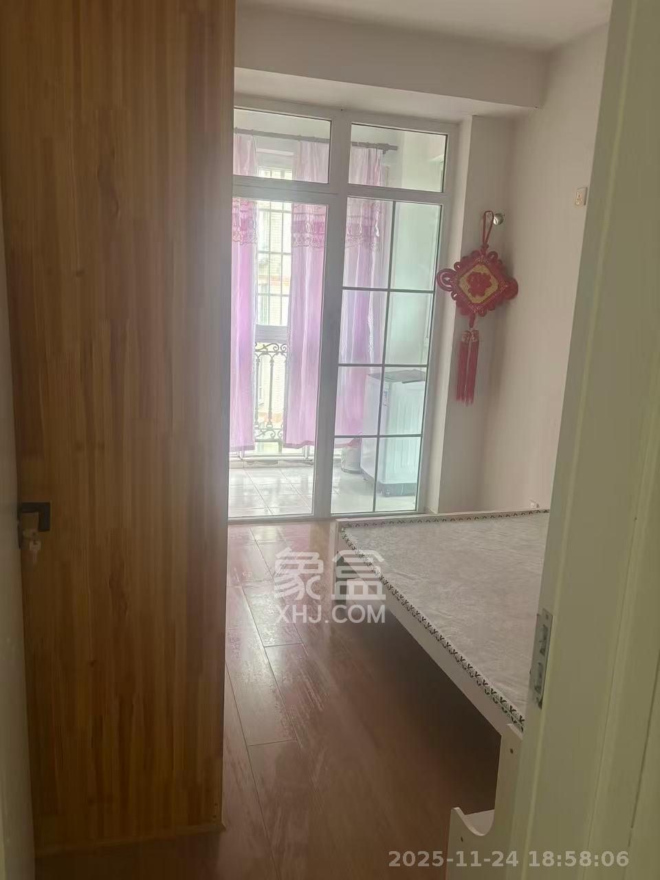 北国风光  2室2厅1卫    2000.0元/月室内图