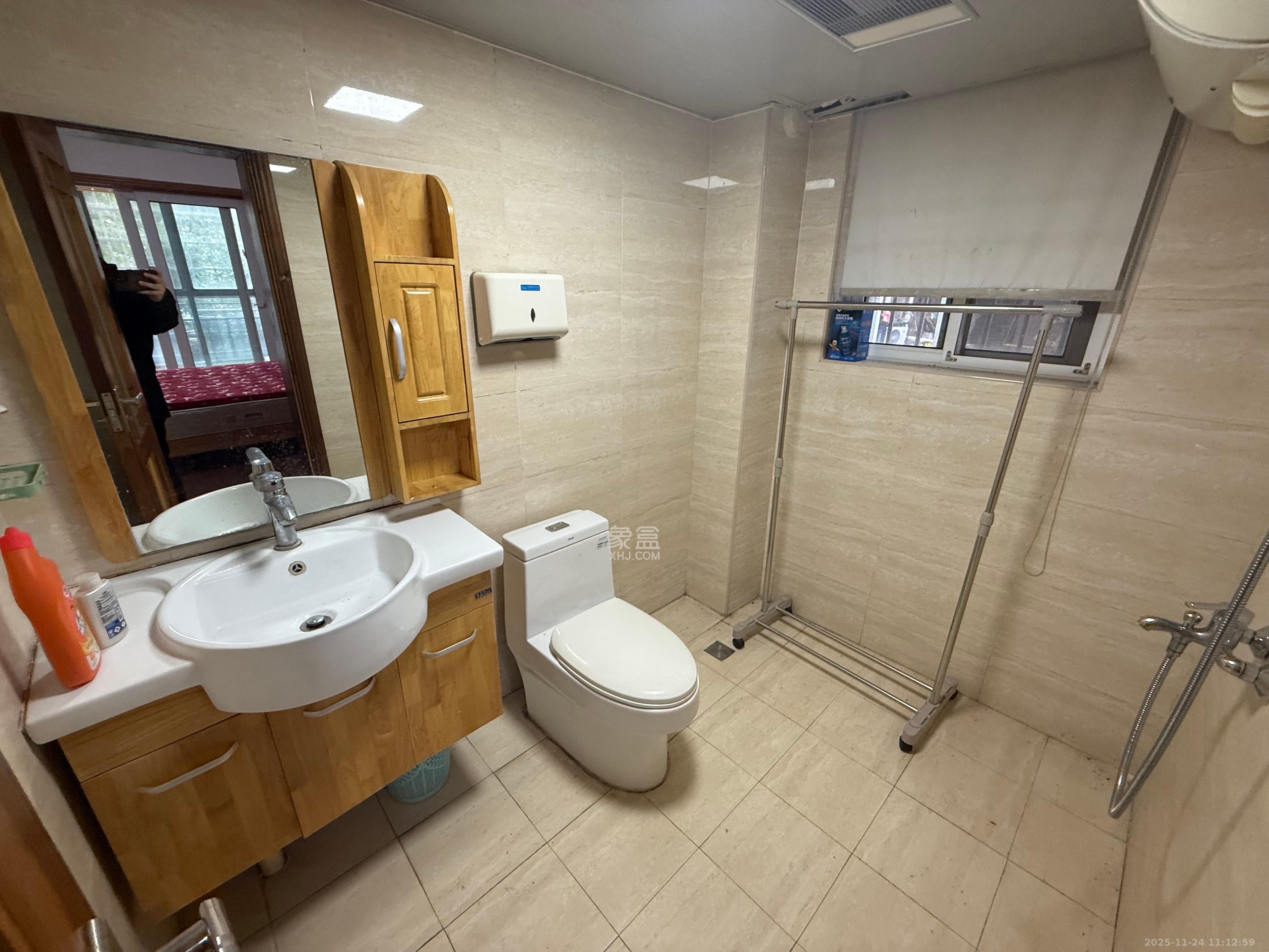 三重星都心 3室2厅2卫 2800.0元/月 三重星都心 3室2厅2卫 2800.0元/月室内图