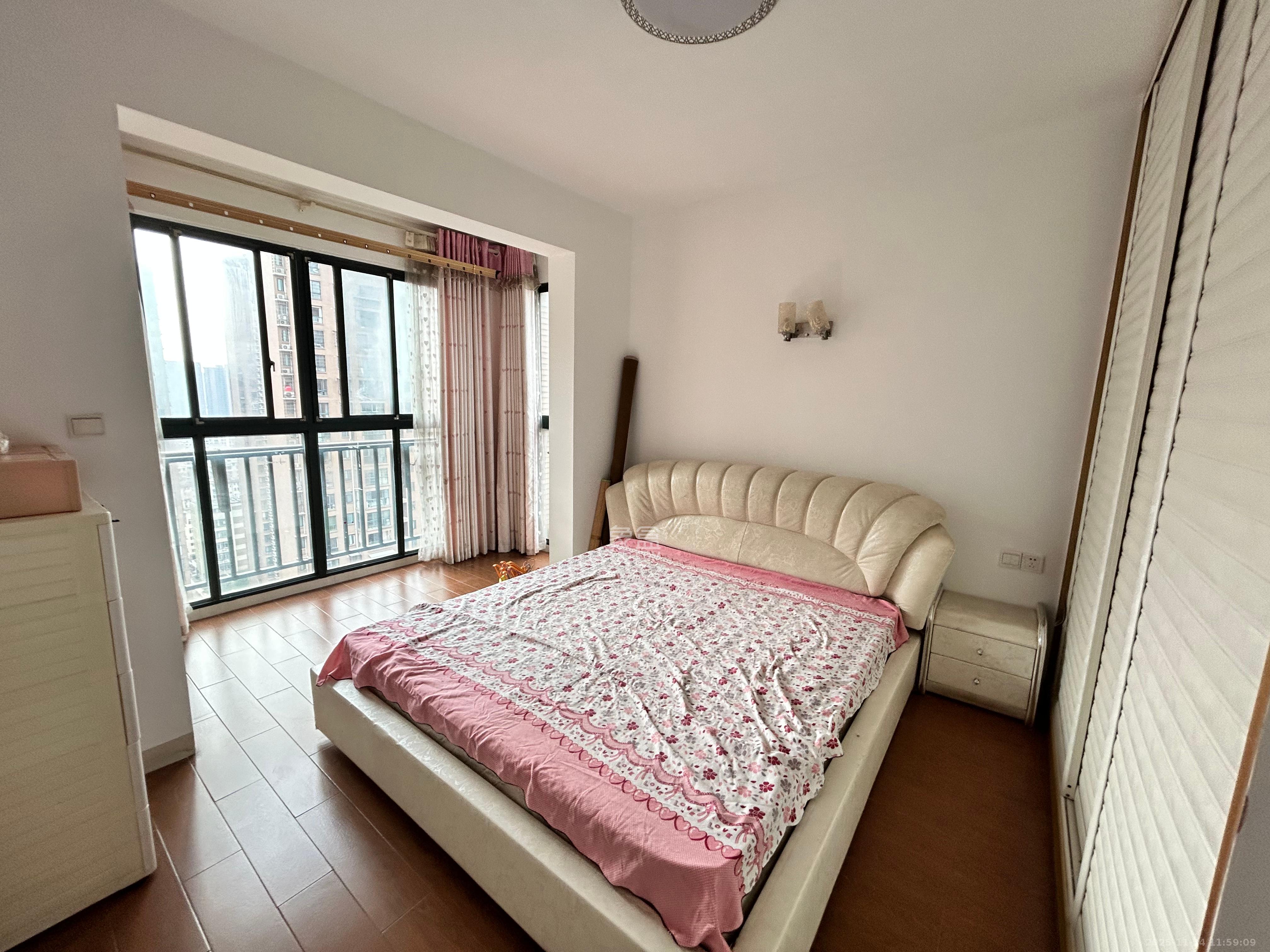 鑫科明珠 2室2厅1卫 2200.0元/月 鑫科明珠 2室2厅1卫 2200.0元/月室内图