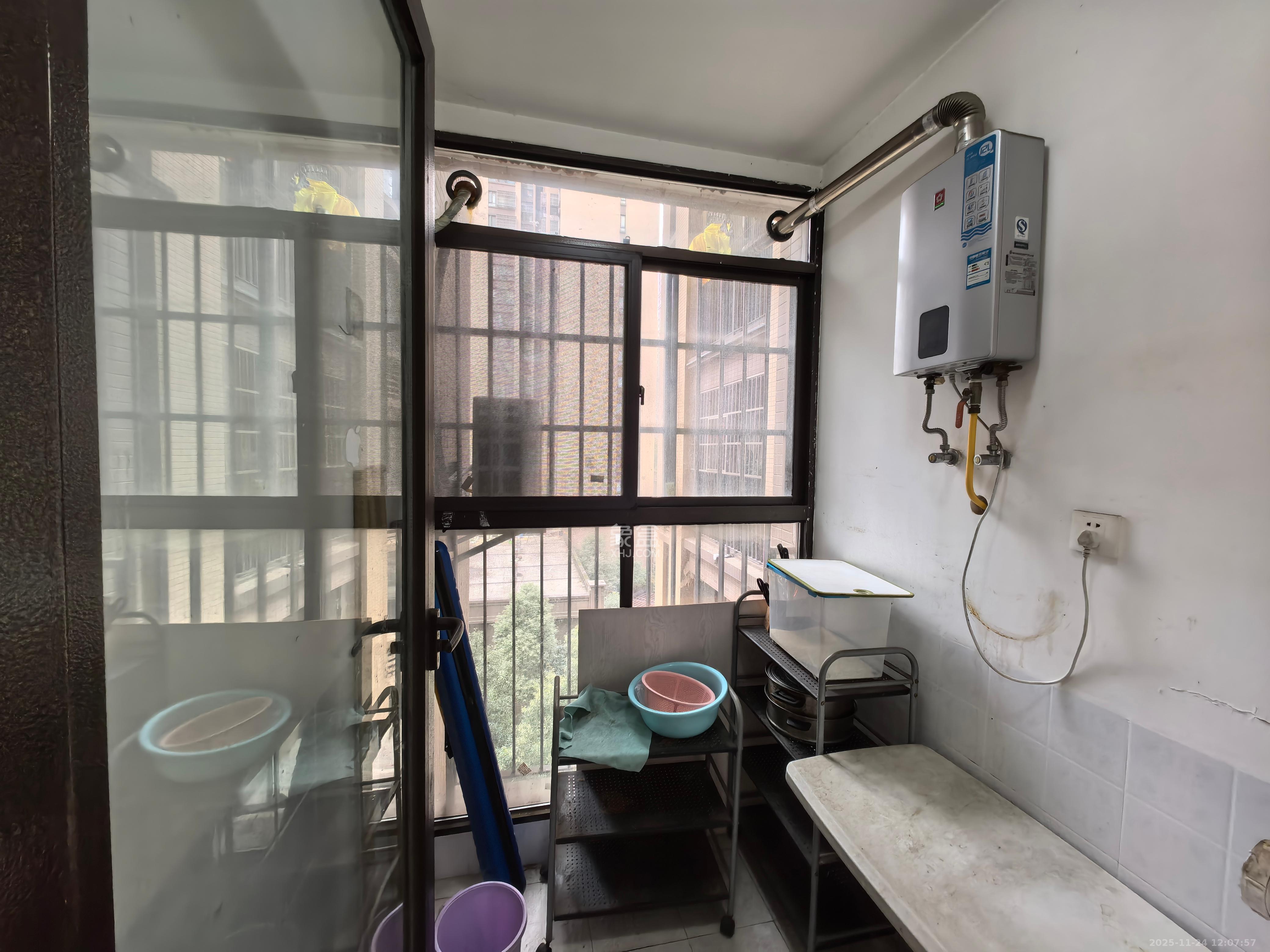 华润凤凰城三期 2室2厅1卫 1900.0元/月 华润凤凰城三期 2室2厅1卫 1900.0元/月室内图