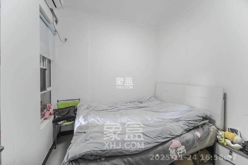 荣盛花语城 2室2厅1卫 1600.0元/月 荣盛花语城 2室2厅1卫 1600.0元/月室内图