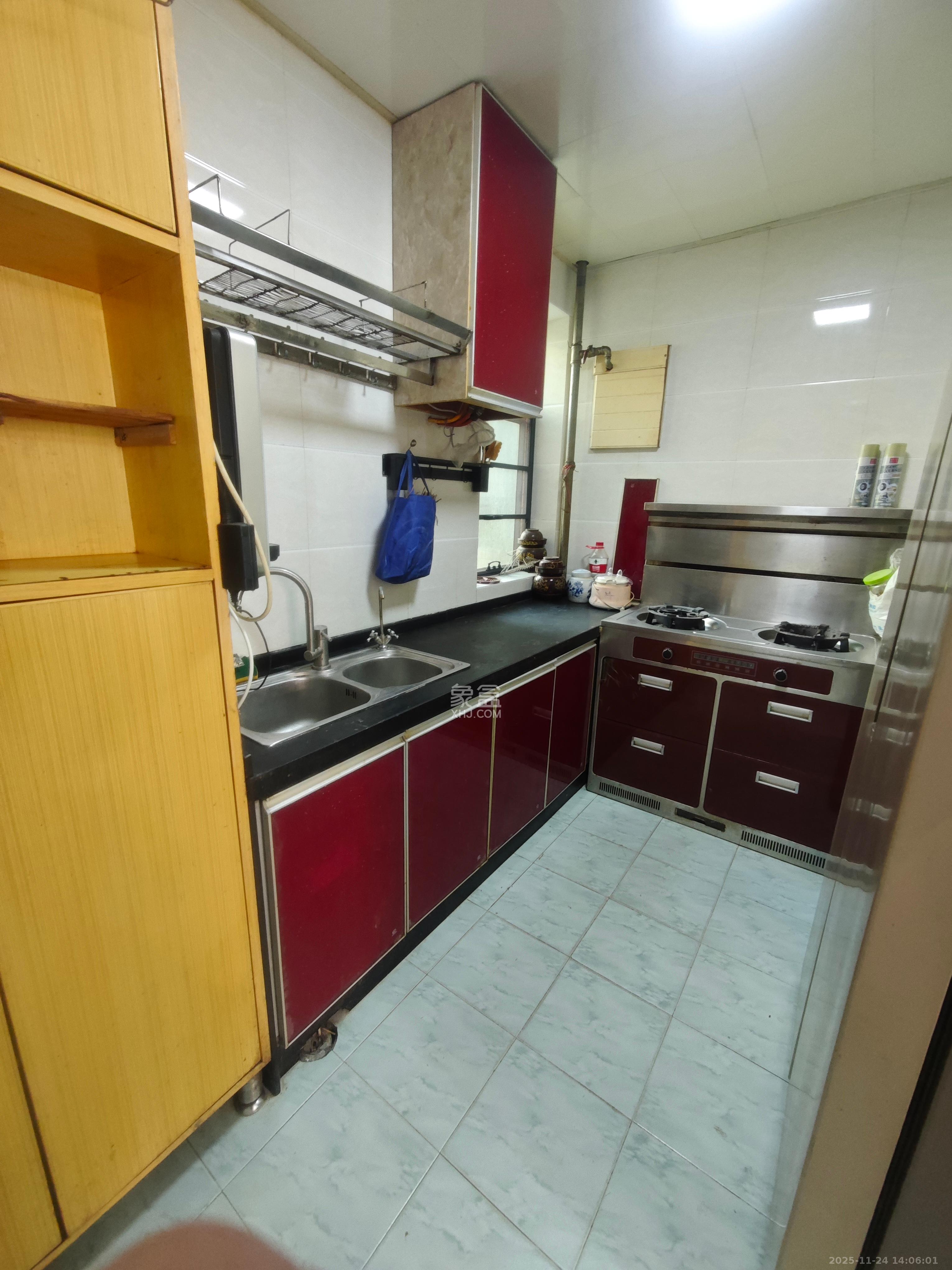 雍景园 3室2厅2卫 3000.0元/月 雍景园 3室2厅2卫 3000.0元/月室内图