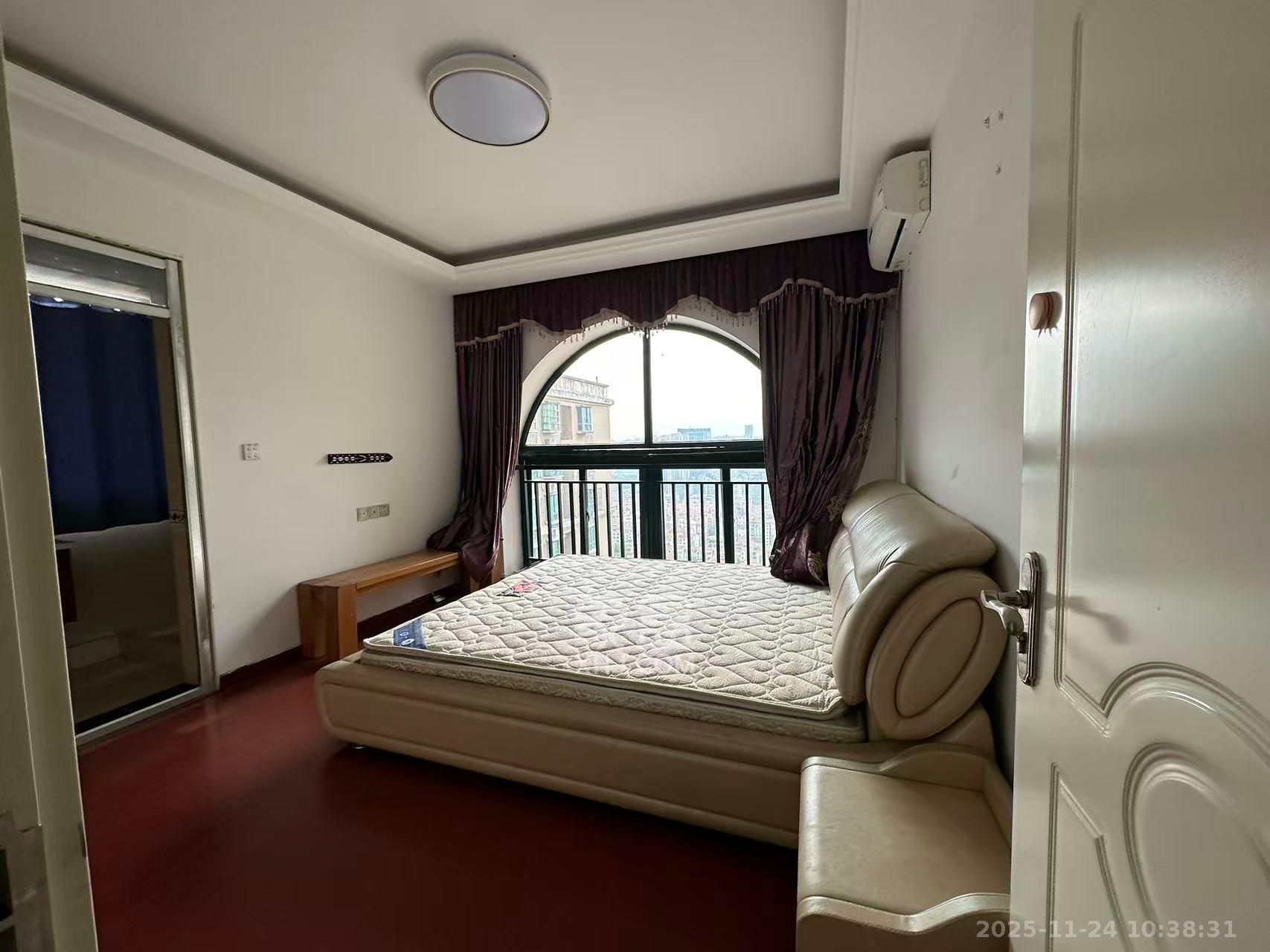 东玺门  2室2厅1卫    3200.0元/月室内图