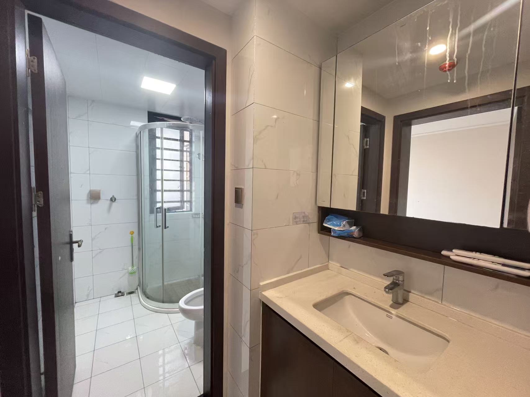 天街华府（海南新天地）  4室2厅2卫    3600.0元/月