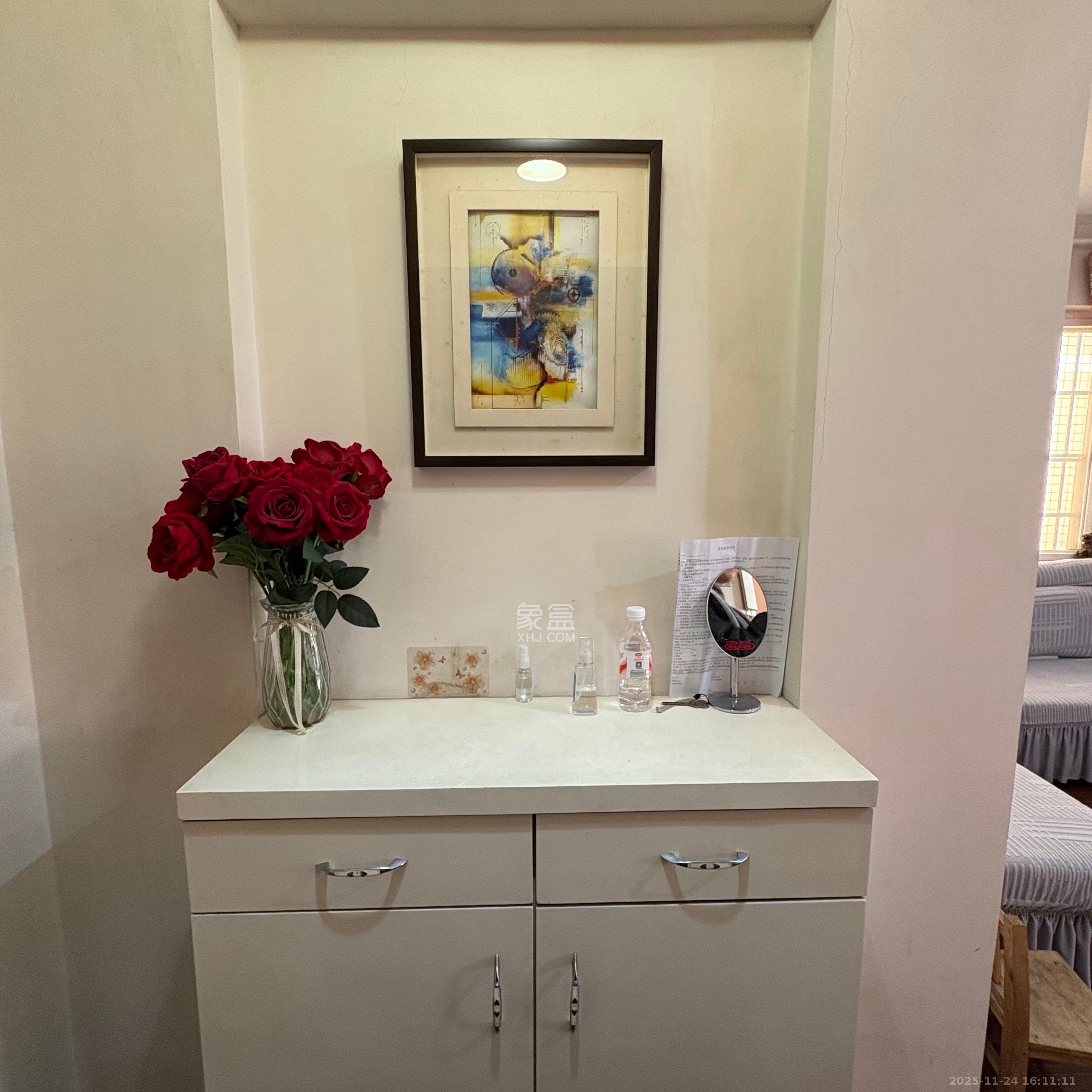 圣力华苑 1室1厅1卫 1100.0元/月 圣力华苑 1室1厅1卫 1100.0元/月室内图