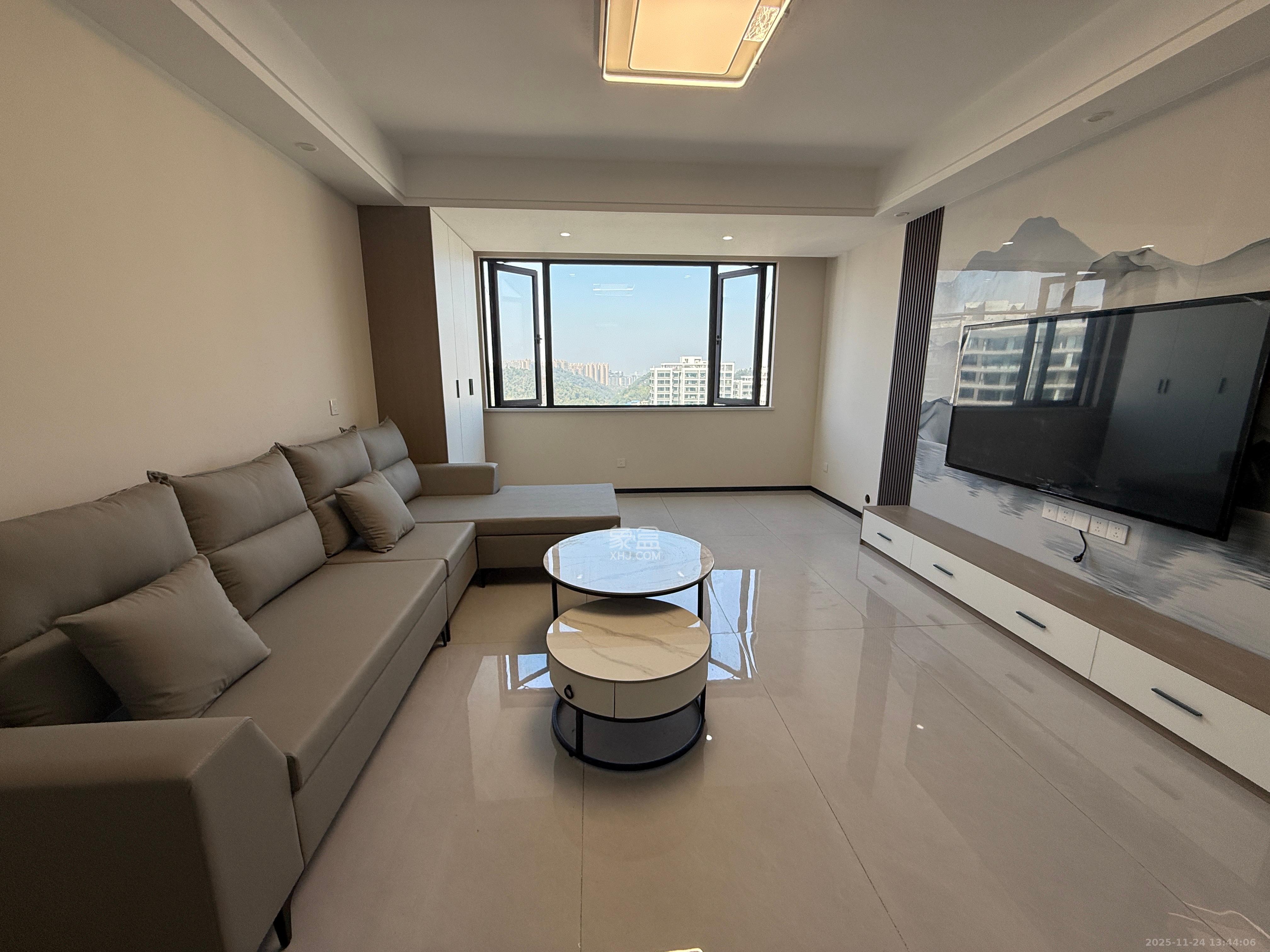 谷山景苑 3室2厅2卫 2000.0元/月 谷山景苑 3室2厅2卫 2000.0元/月室内图