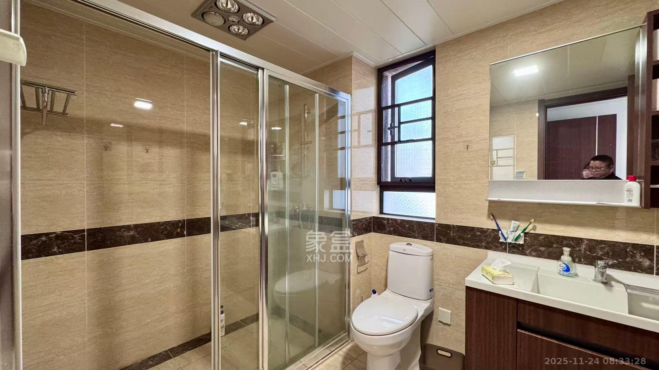 万科紫台  3室2厅2卫    5200.0元/月室内图