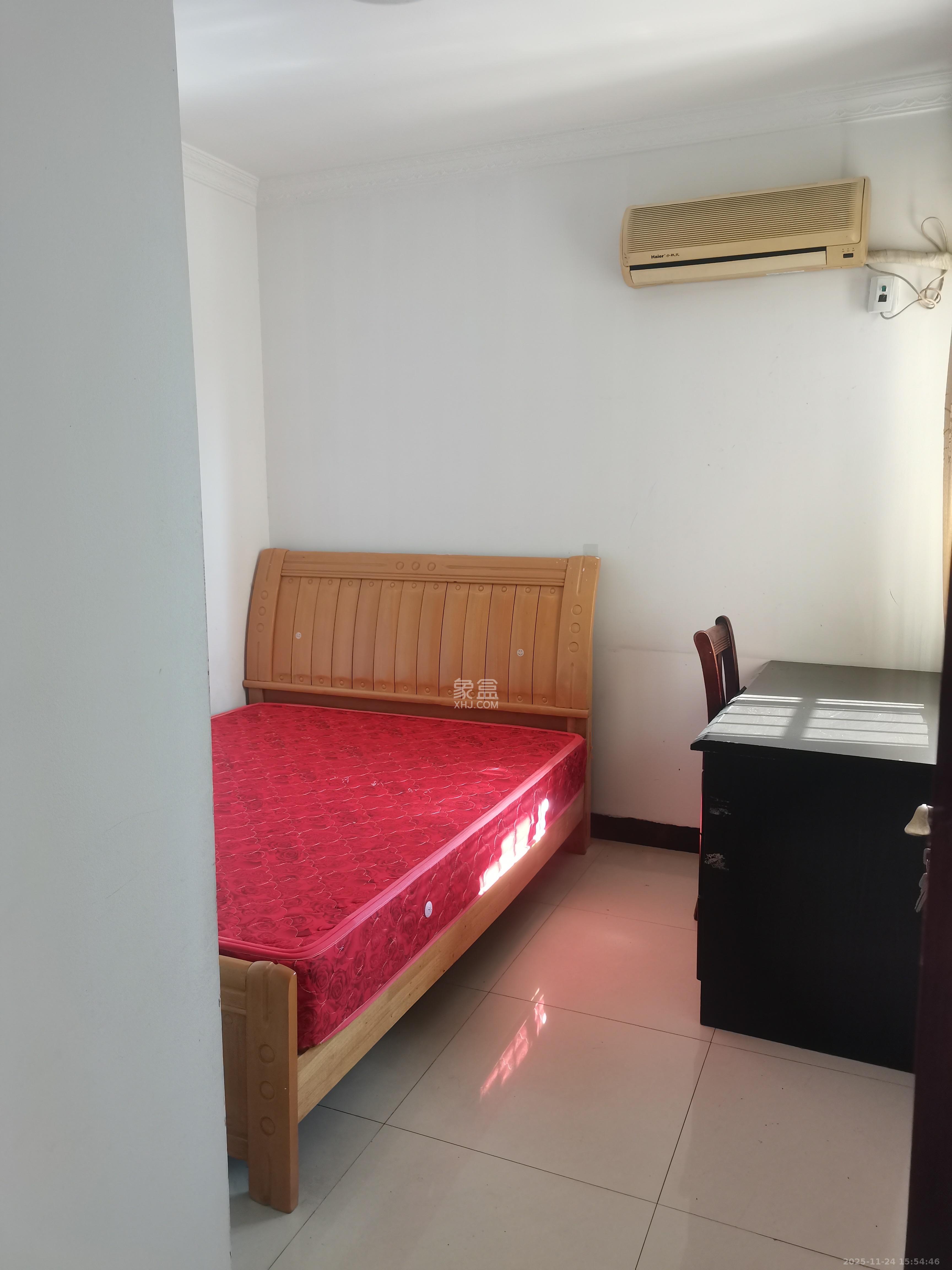 麓枫和苑 2室1厅1卫 2500.0元/月 麓枫和苑 2室1厅1卫 2500.0元/月室内图