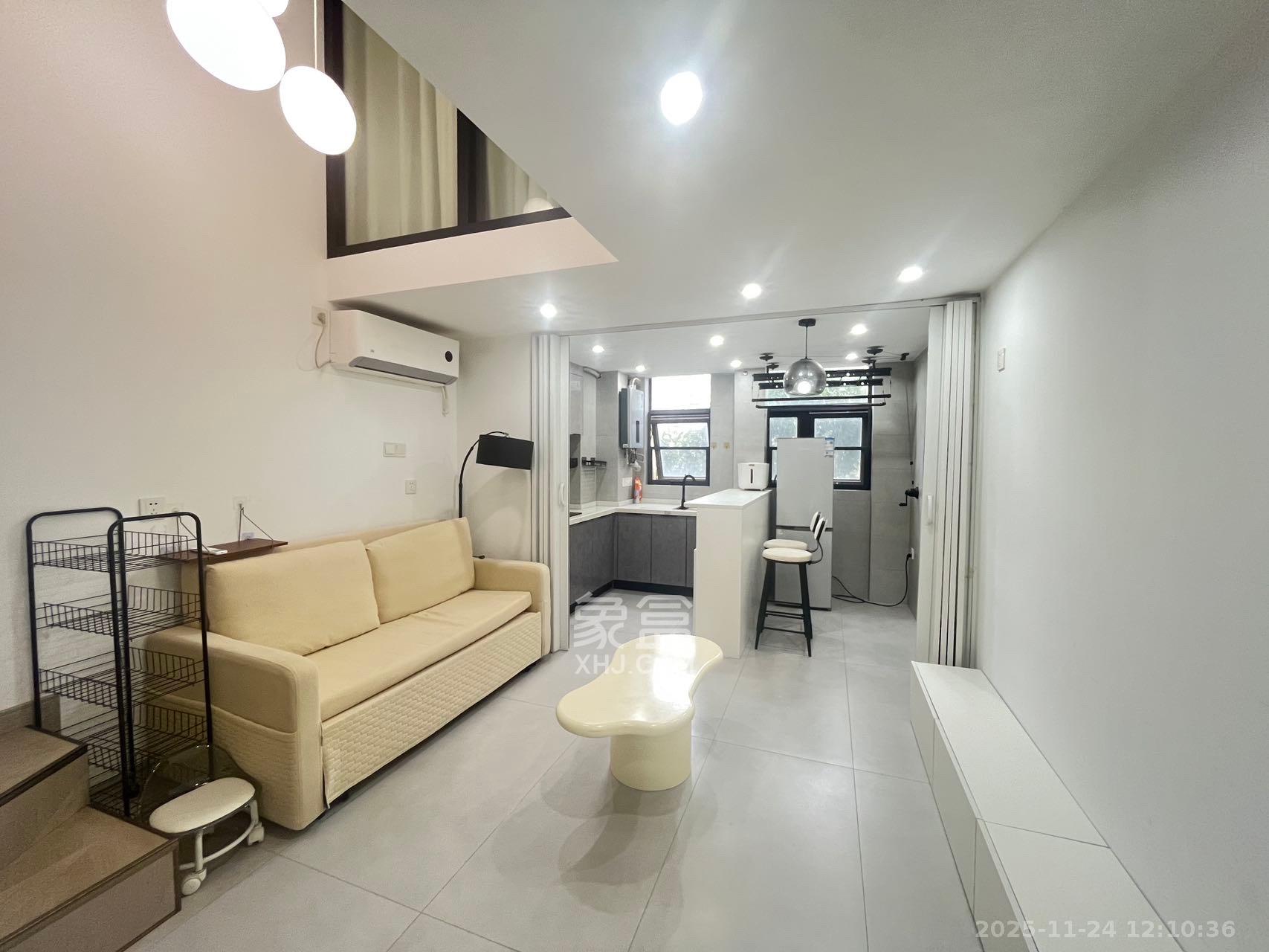 天鸿天府（天鸿中央大院）  1室0厅0卫    2300.0元/月