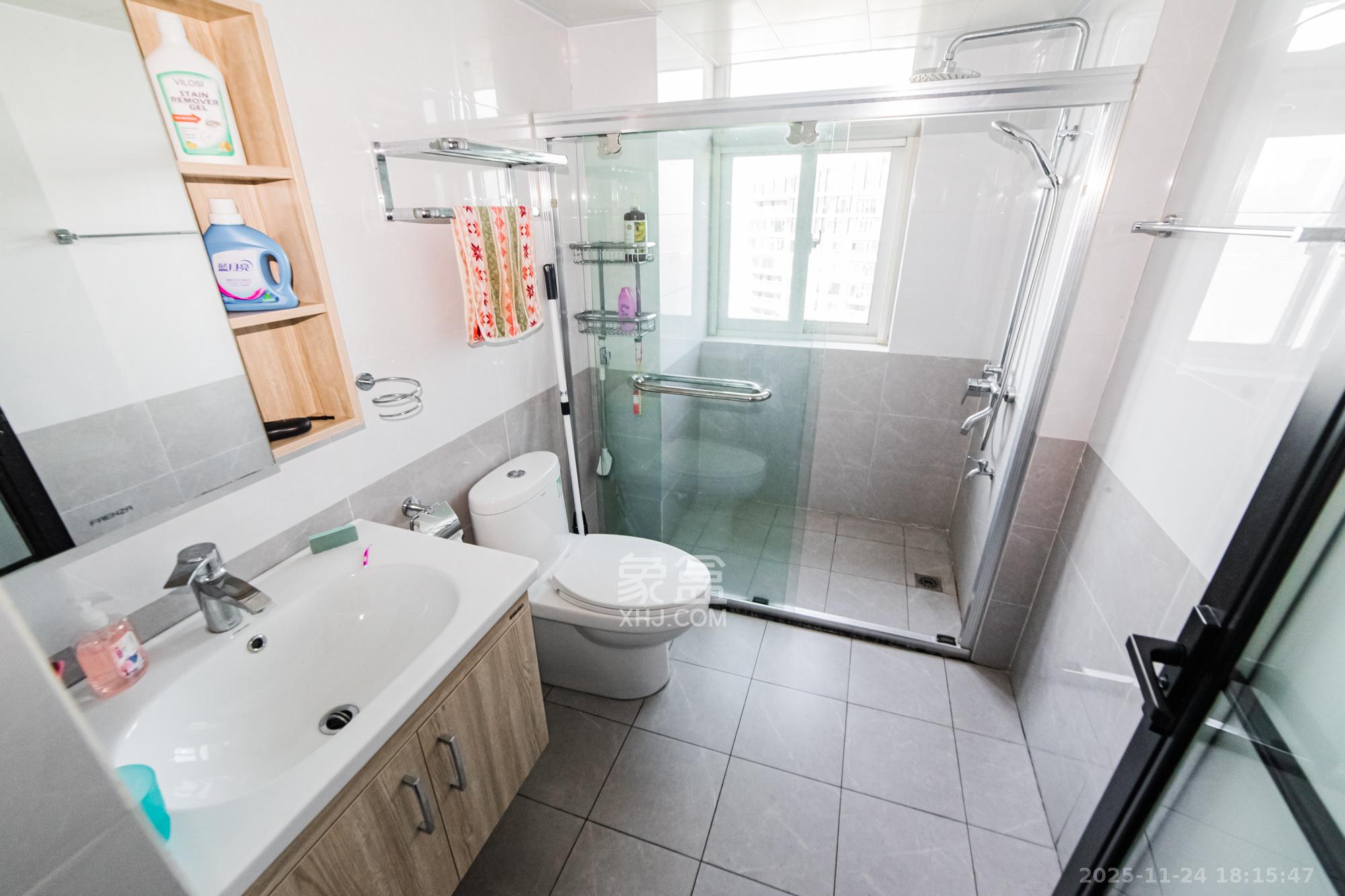 北辰三角洲C2区 3室2厅2卫 248.0万 北辰三角洲C2区 3室2厅2卫 248.0万卫生间