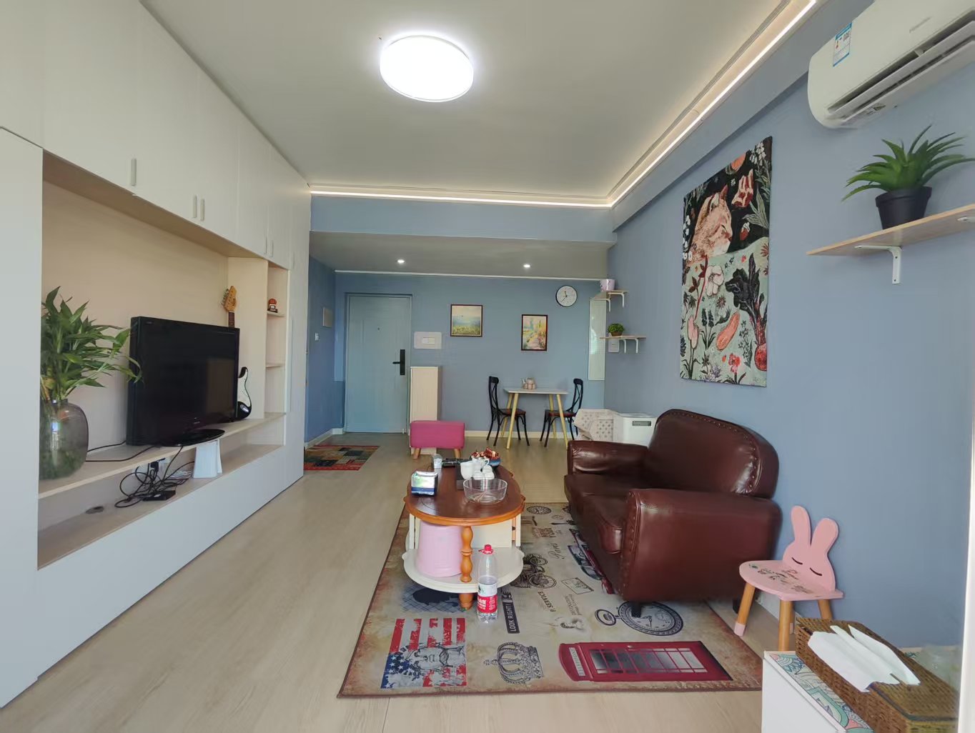 华宝雅苑 1室1厅1卫 2400.0元/月 华宝雅苑 1室1厅1卫 2400.0元/月室内图