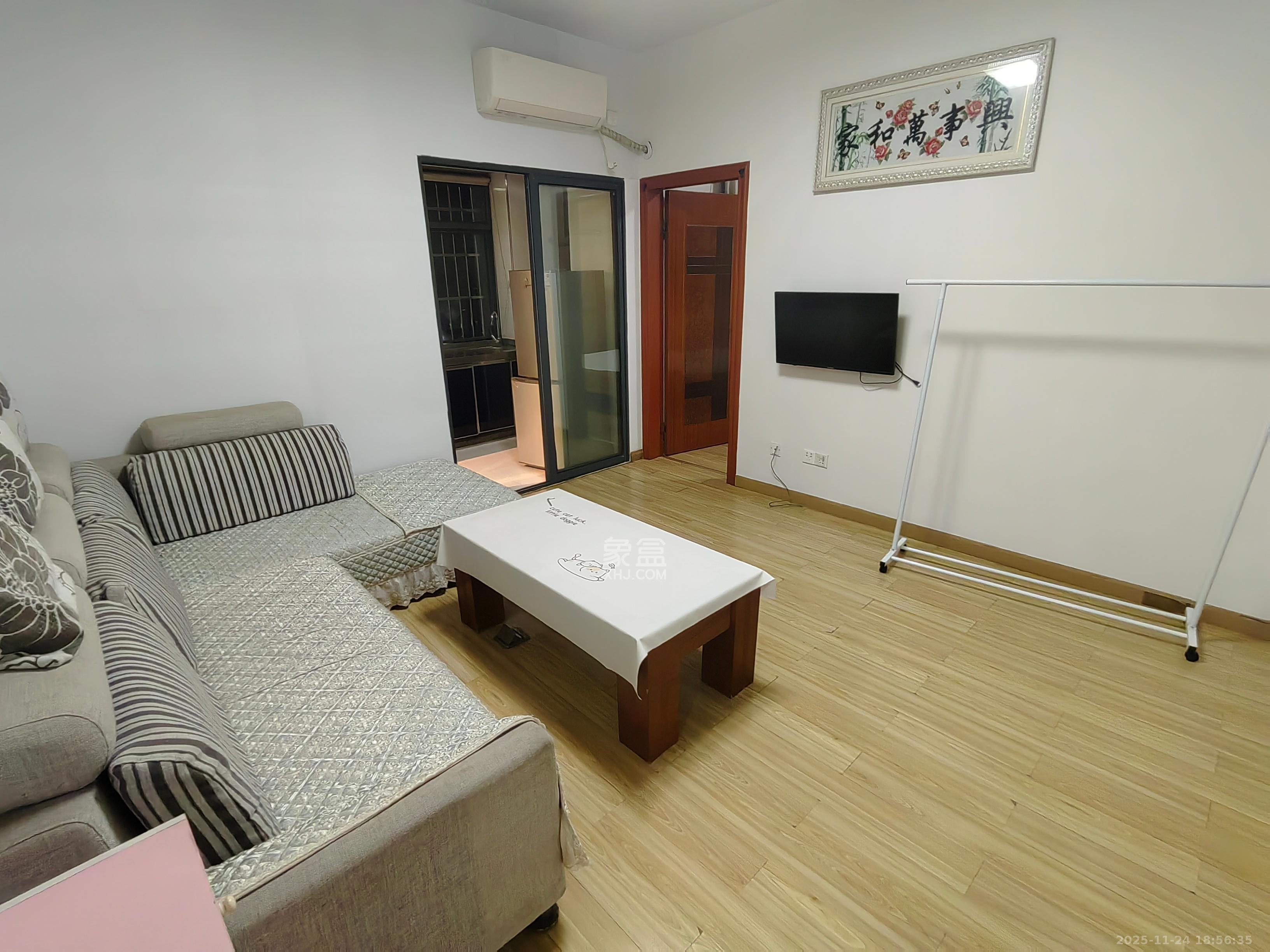 世纪桃花苑  1室1厅1卫    1500.0元/月室内图