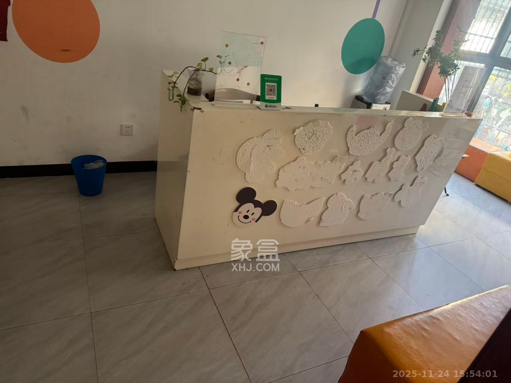 汇景豪庭  3室2厅2卫    3000.0元/月