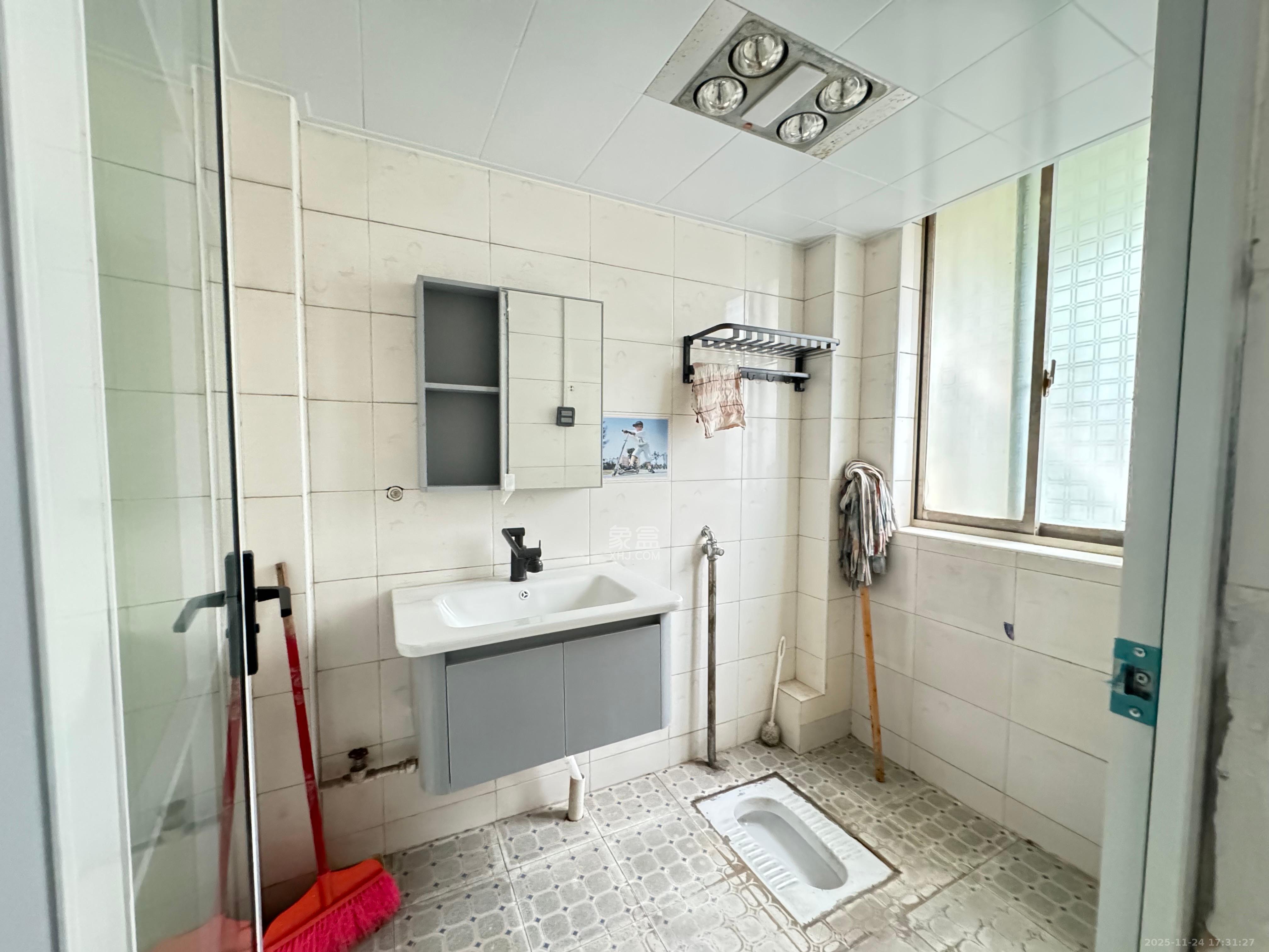 金石蓉园  2室2厅1卫    1500.0元/月室内图