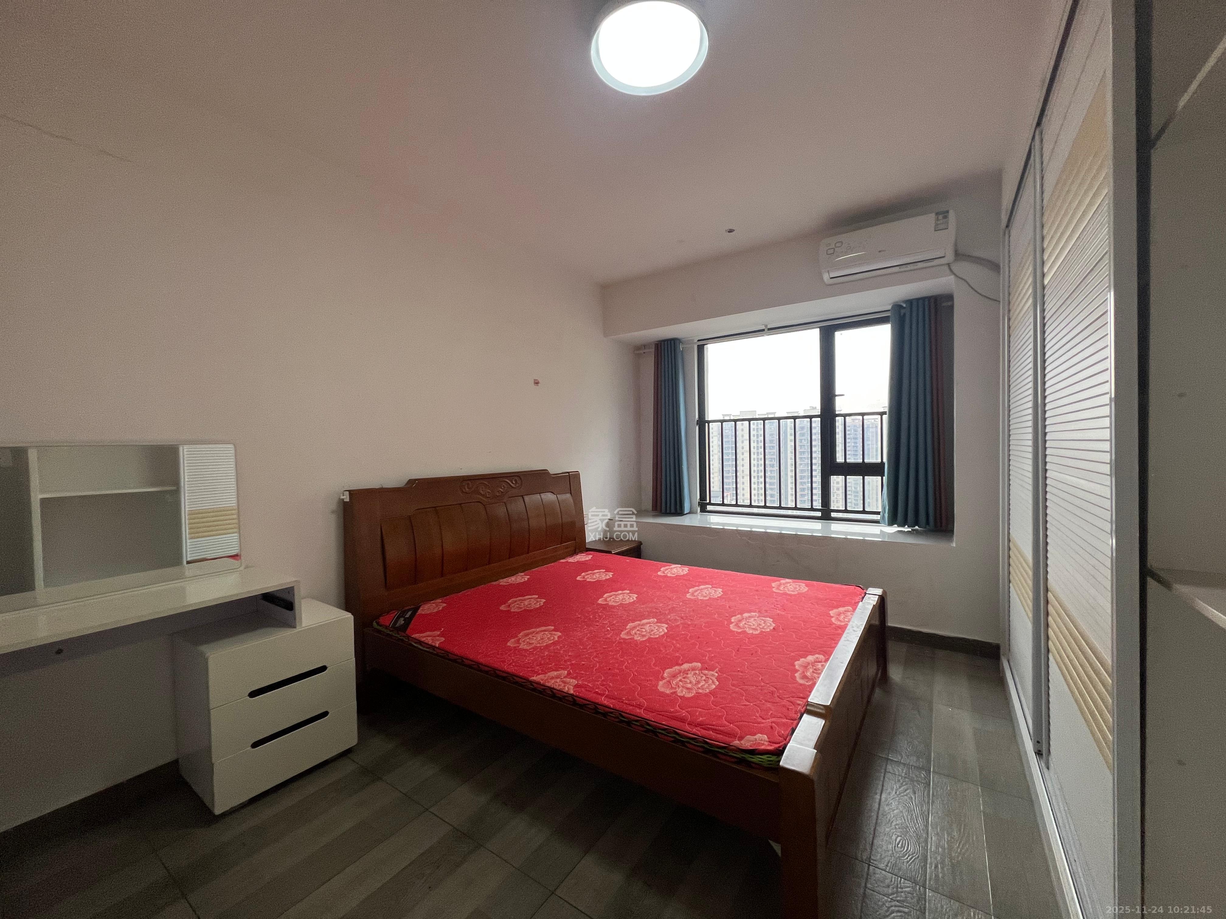 奥克斯缔壹城 4室2厅2卫 2600.0元/月 奥克斯缔壹城 4室2厅2卫 2600.0元/月室内图