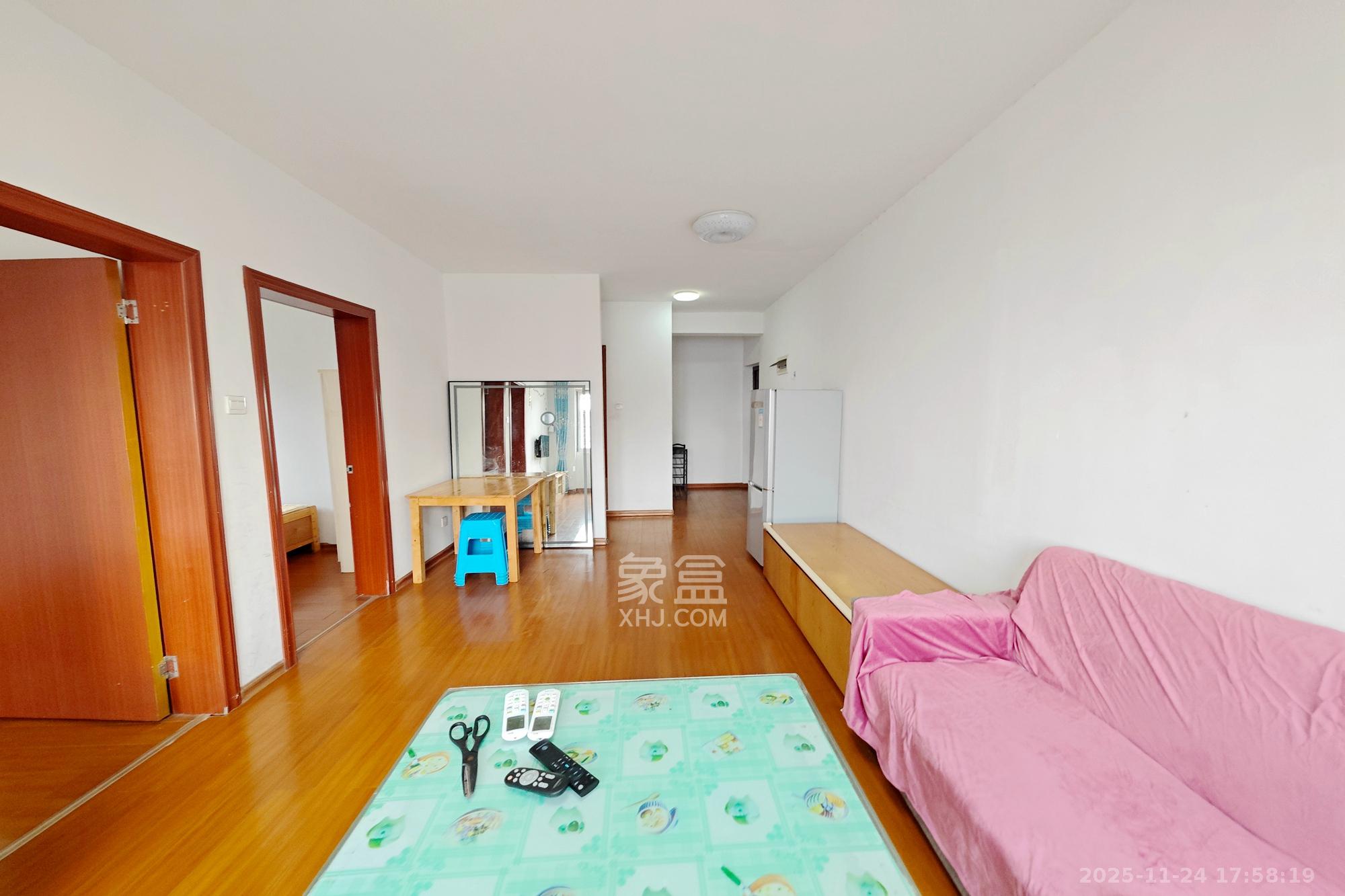 惠民景园(惠民锦园)  2室1厅1卫    42.0万客厅