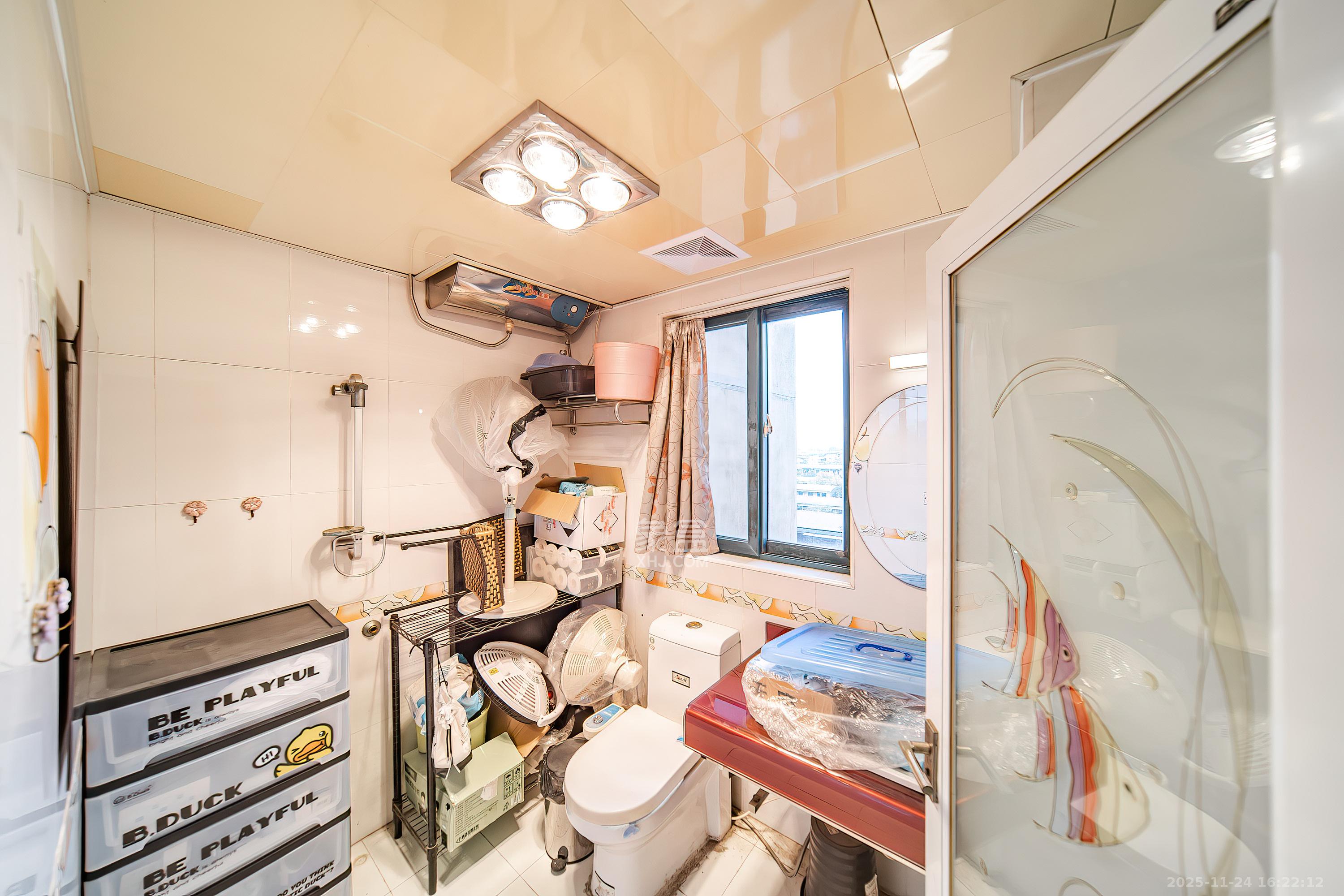 佳阳悦景馨都  3室2厅2卫    88.0万卫生间