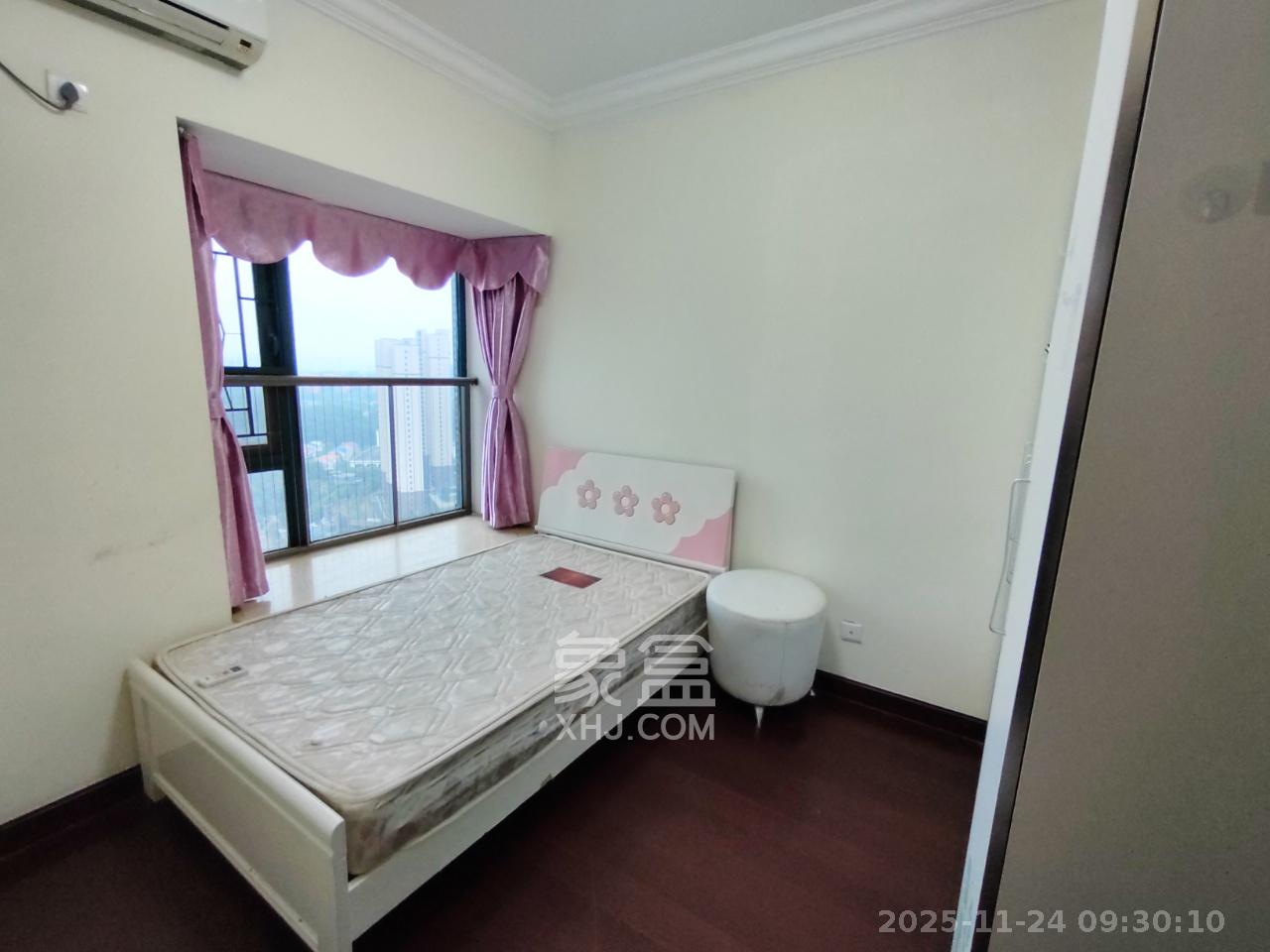 恒大雅苑  3室2厅2卫    2400.0元/月室内图