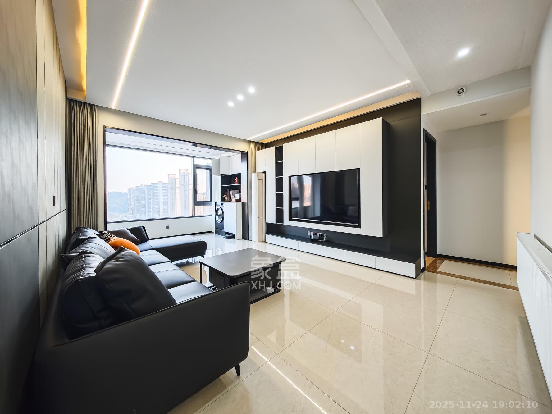 恒大御景天下城三期 3室2厅2卫 110.0万 恒大御景天下城三期 3室2厅2卫 110.0万客厅