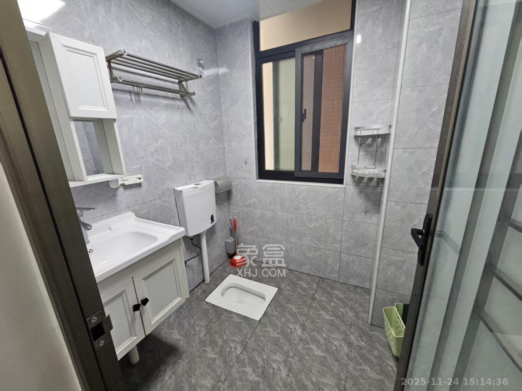 中央美郡 3室2厅2卫 3000.0元/月 中央美郡 3室2厅2卫 3000.0元/月室内图