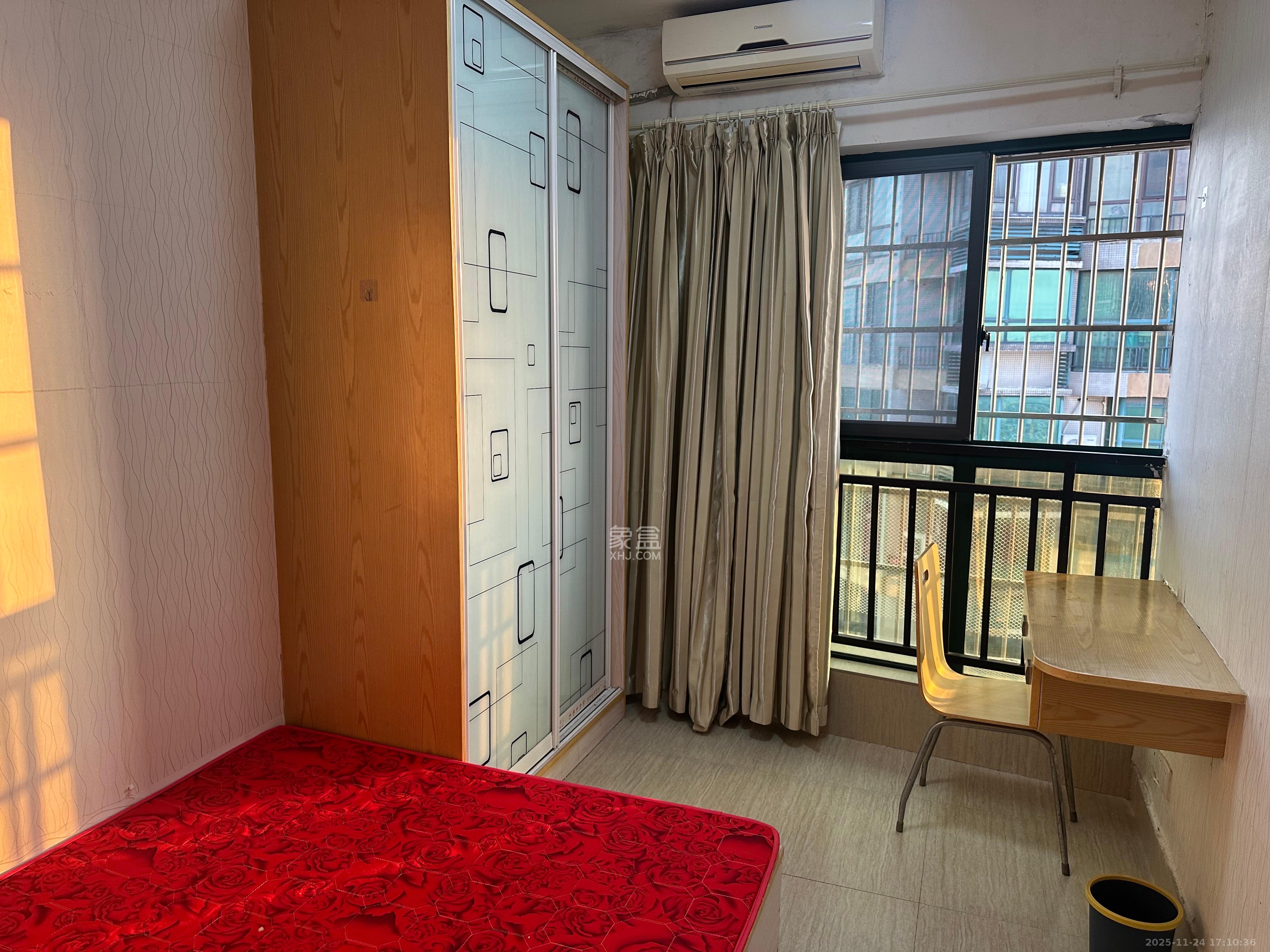 湖韵佳苑  2室2厅1卫    1600.0元/月室内图