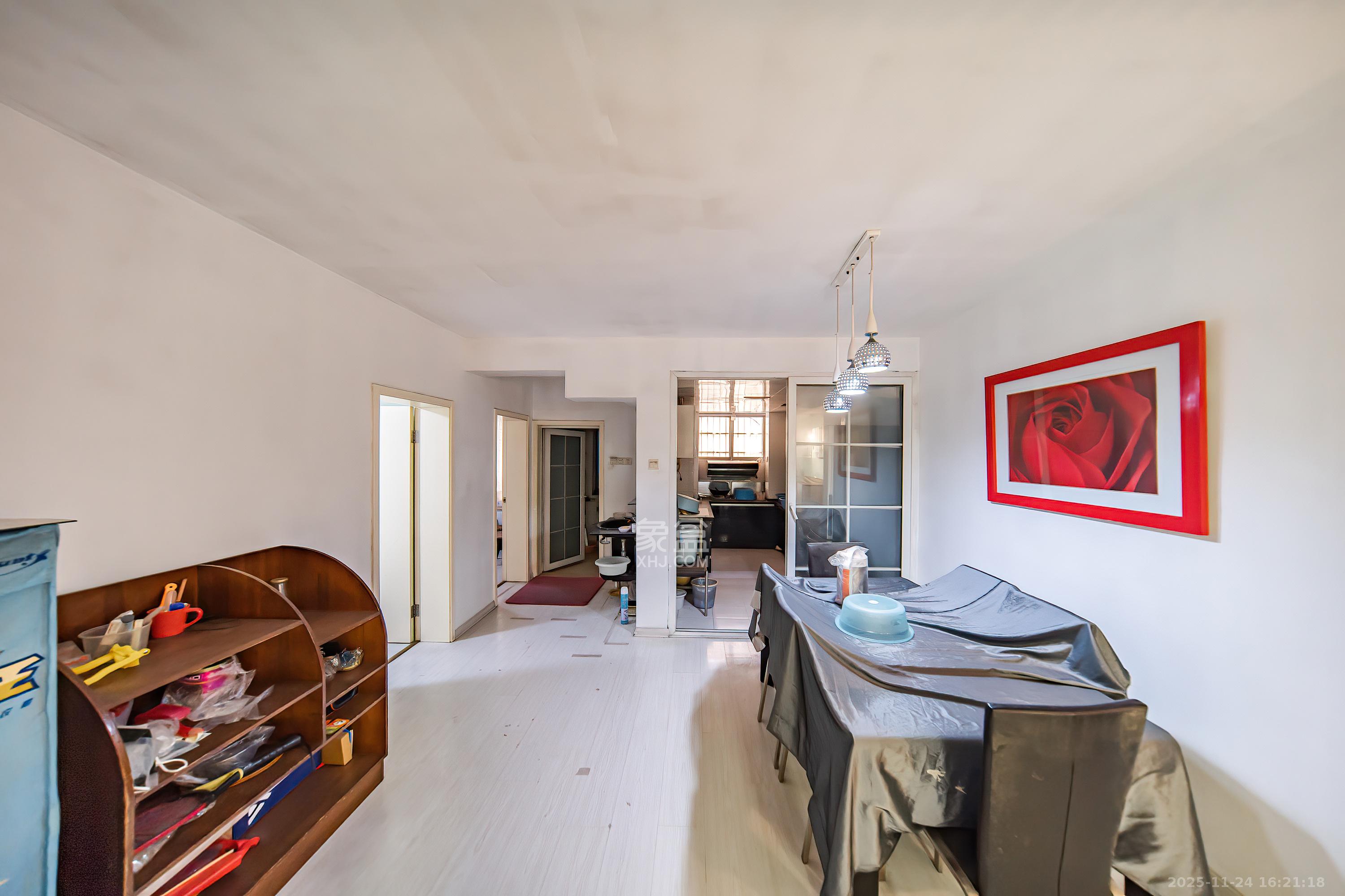 金帆小区  3室2厅2卫    79.8万其他