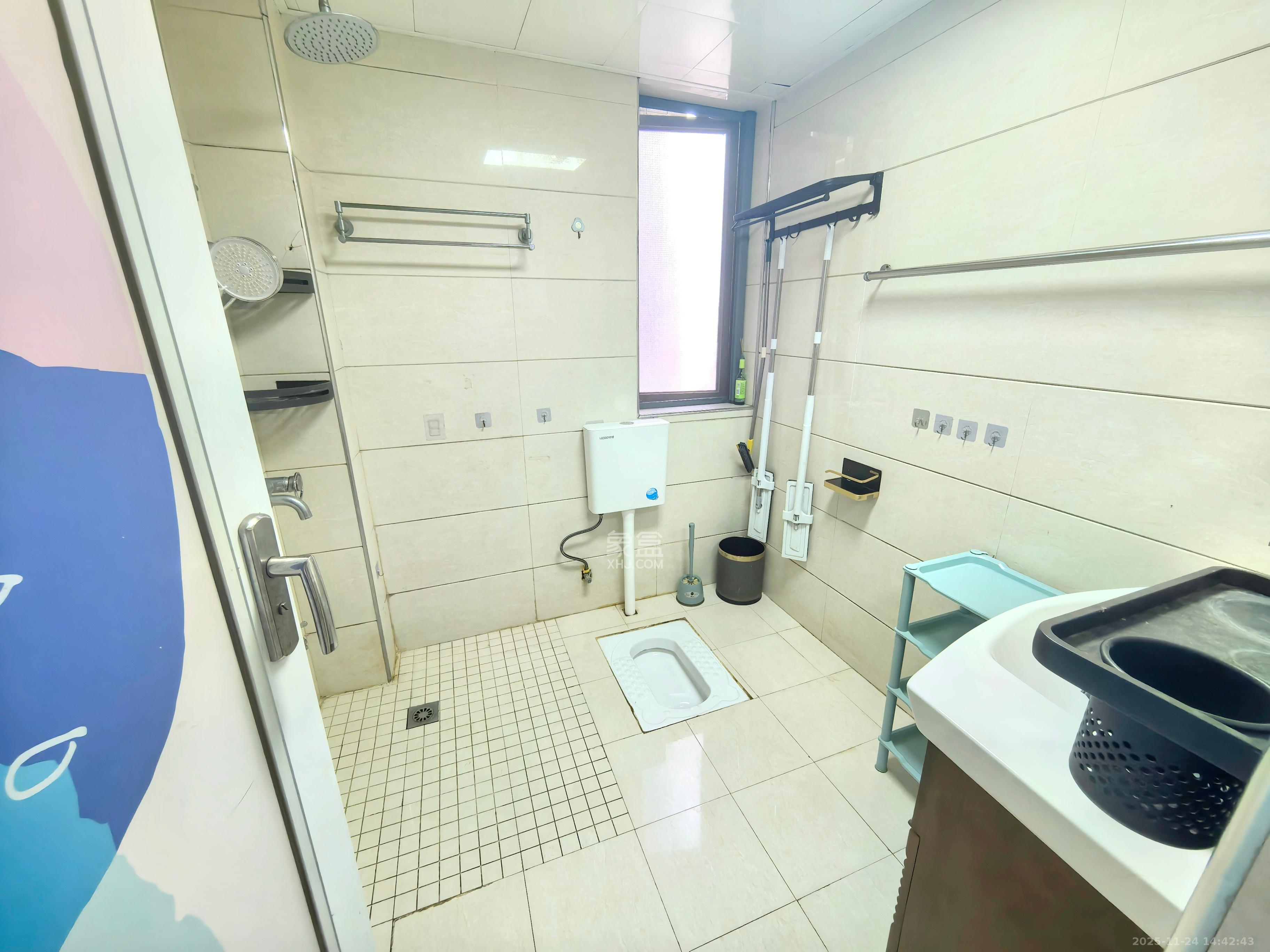 中信文化广场(中信新城二期) 2室2厅1卫 1700.0元/月 中信文化广场(中信新城二期) 2室2厅1卫 1700.0元/月室内图