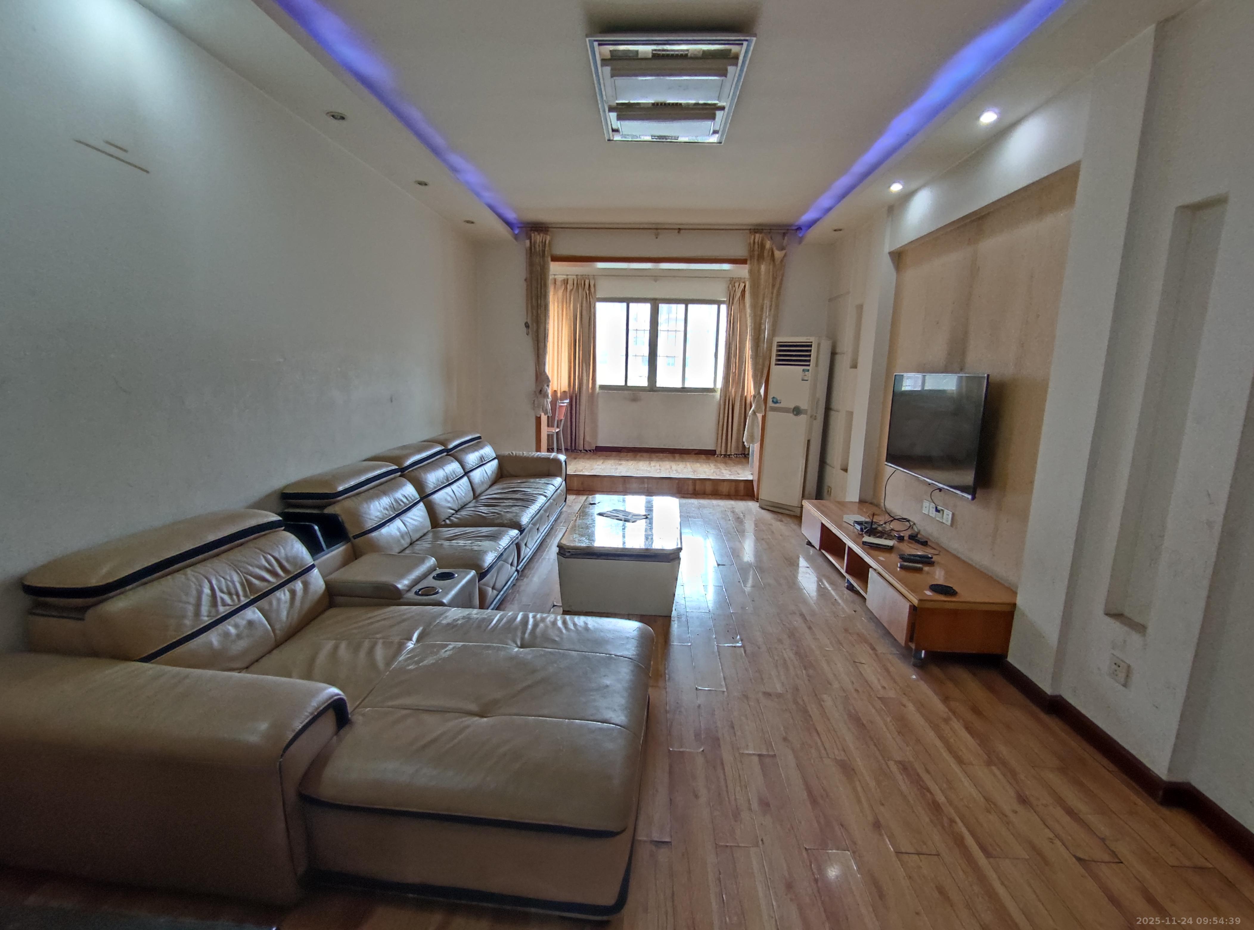 麓谷沐春园 2室2厅2卫 2100.0元/月 麓谷沐春园 2室2厅2卫 2100.0元/月室内图