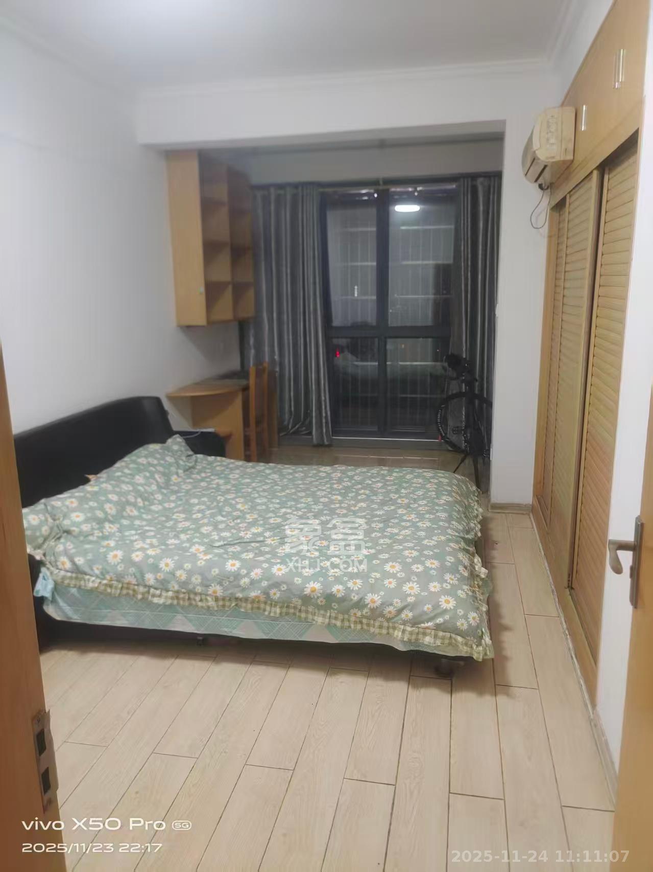 金桂小区一期  3室2厅2卫    2000.0元/月室内图