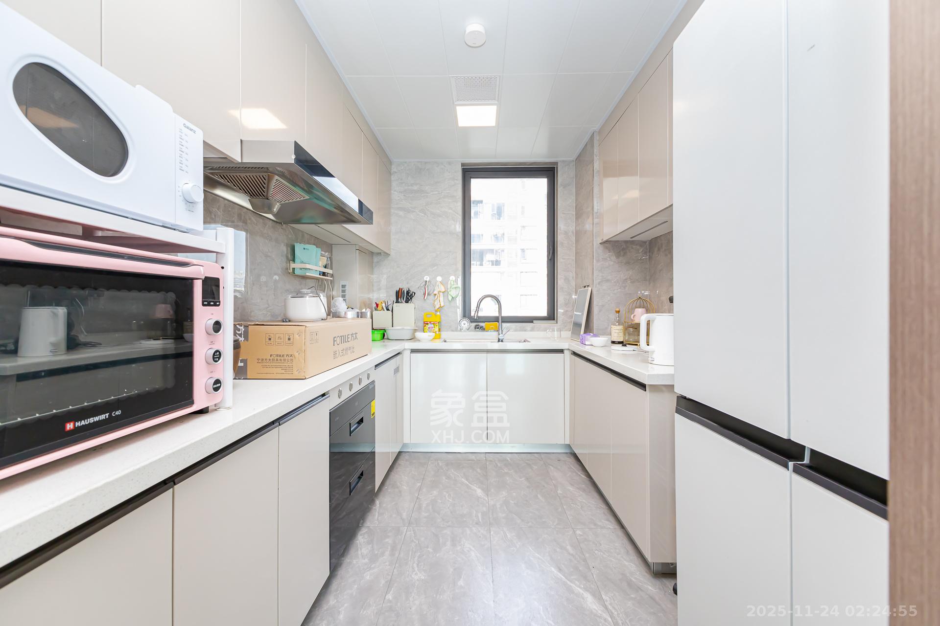 时代建发和著 4室2厅3卫 265.0万 时代建发和著 4室2厅3卫 265.0万厨房