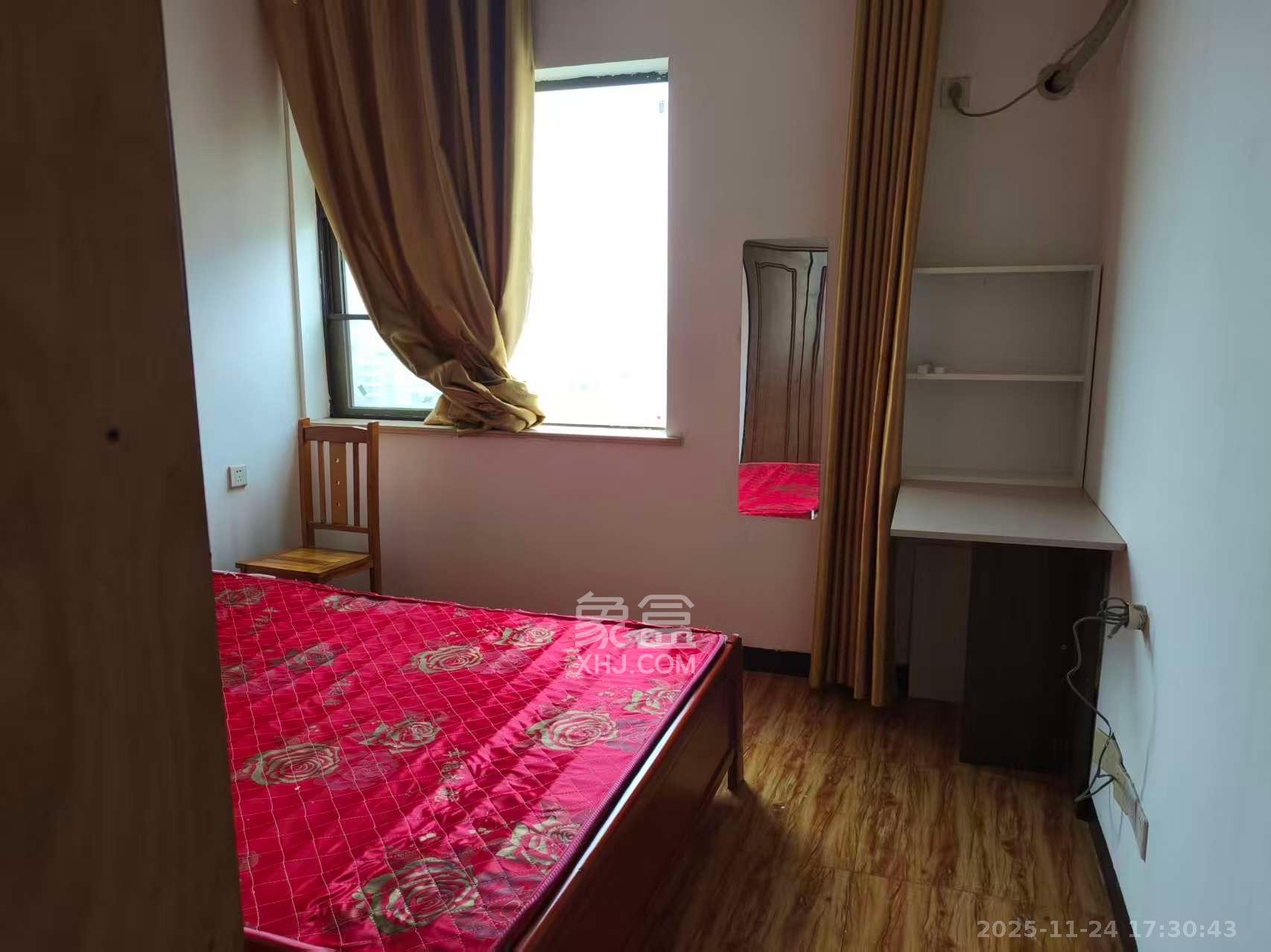 盛地春天里 1室2厅1卫 1300.0元/月 盛地春天里 1室2厅1卫 1300.0元/月室内图