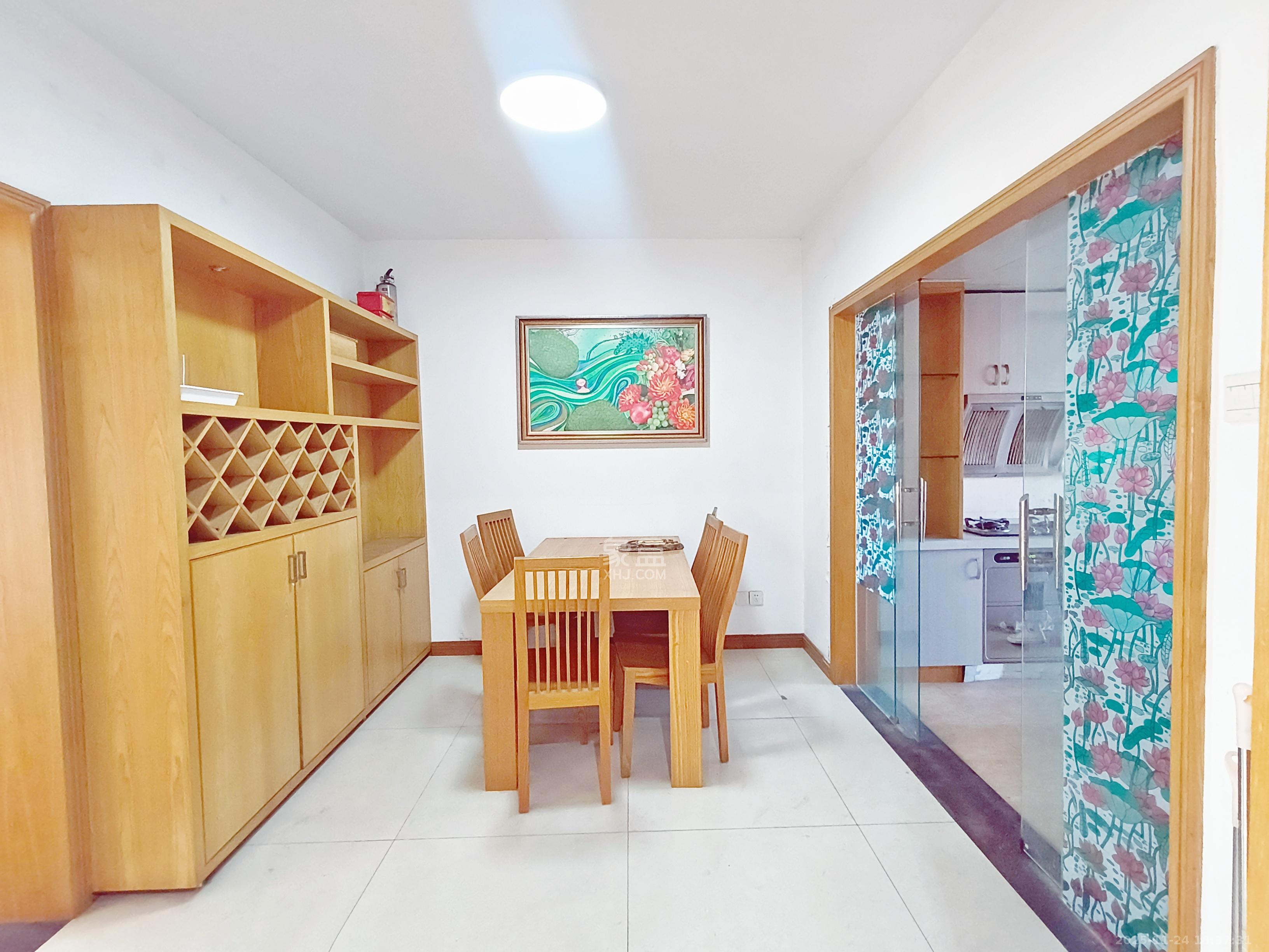 枫林美景  3室2厅1卫    2500.0元/月室内图