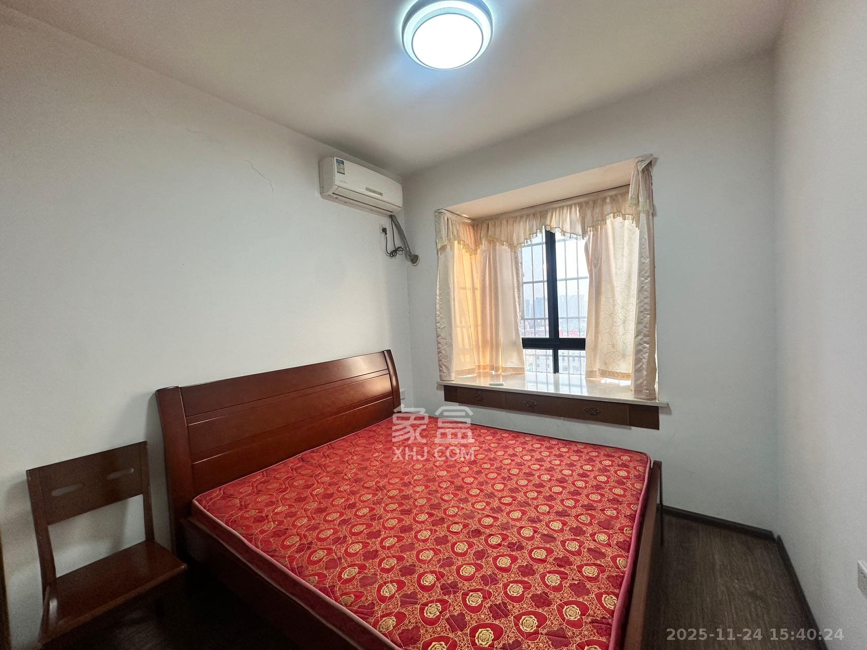 迎新佳苑  2室2厅1卫    2200.0元/月室内图