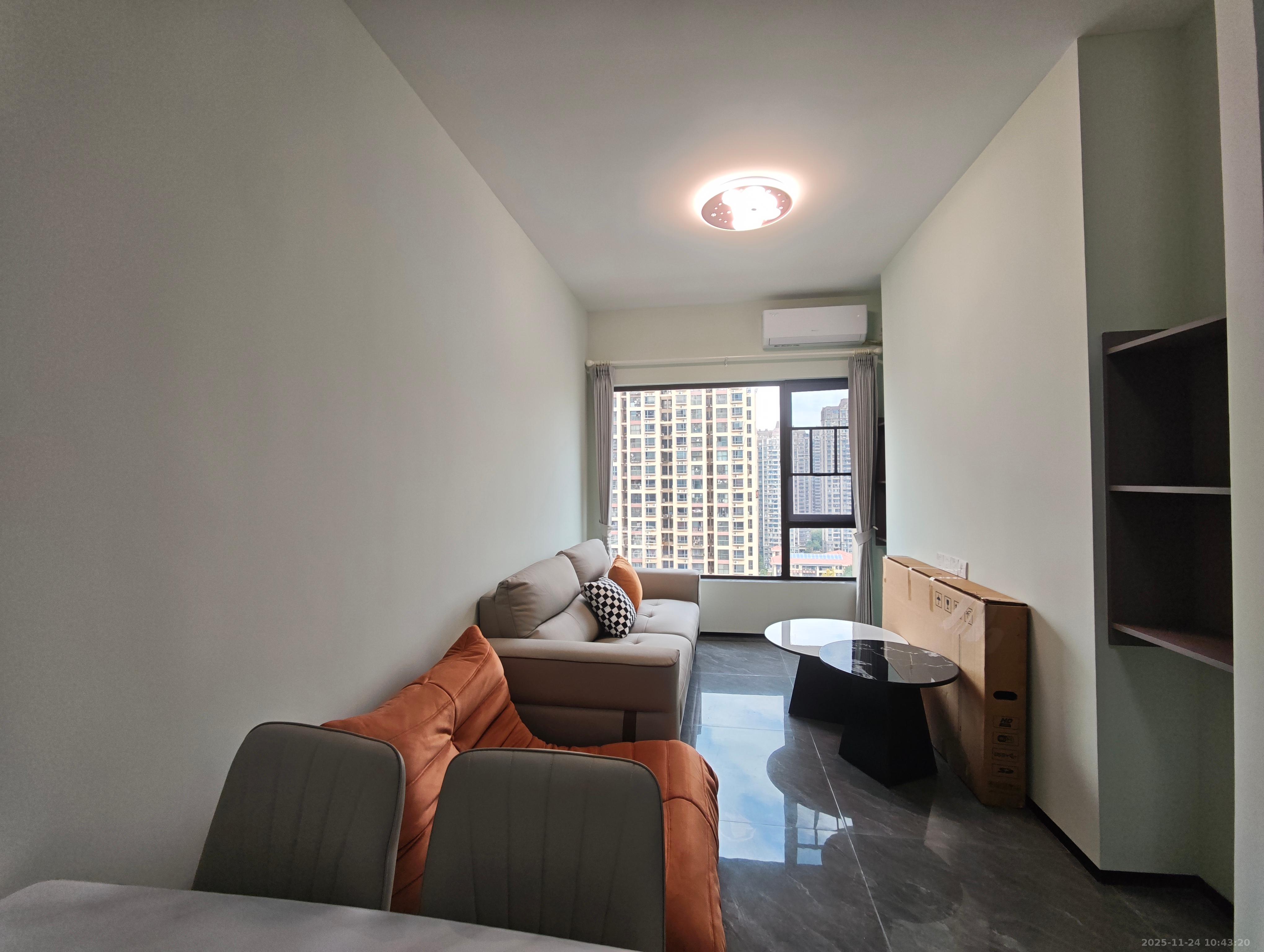 南益名士豪庭 2室1厅1卫 2500.0元/月 南益名士豪庭 2室1厅1卫 2500.0元/月室内图