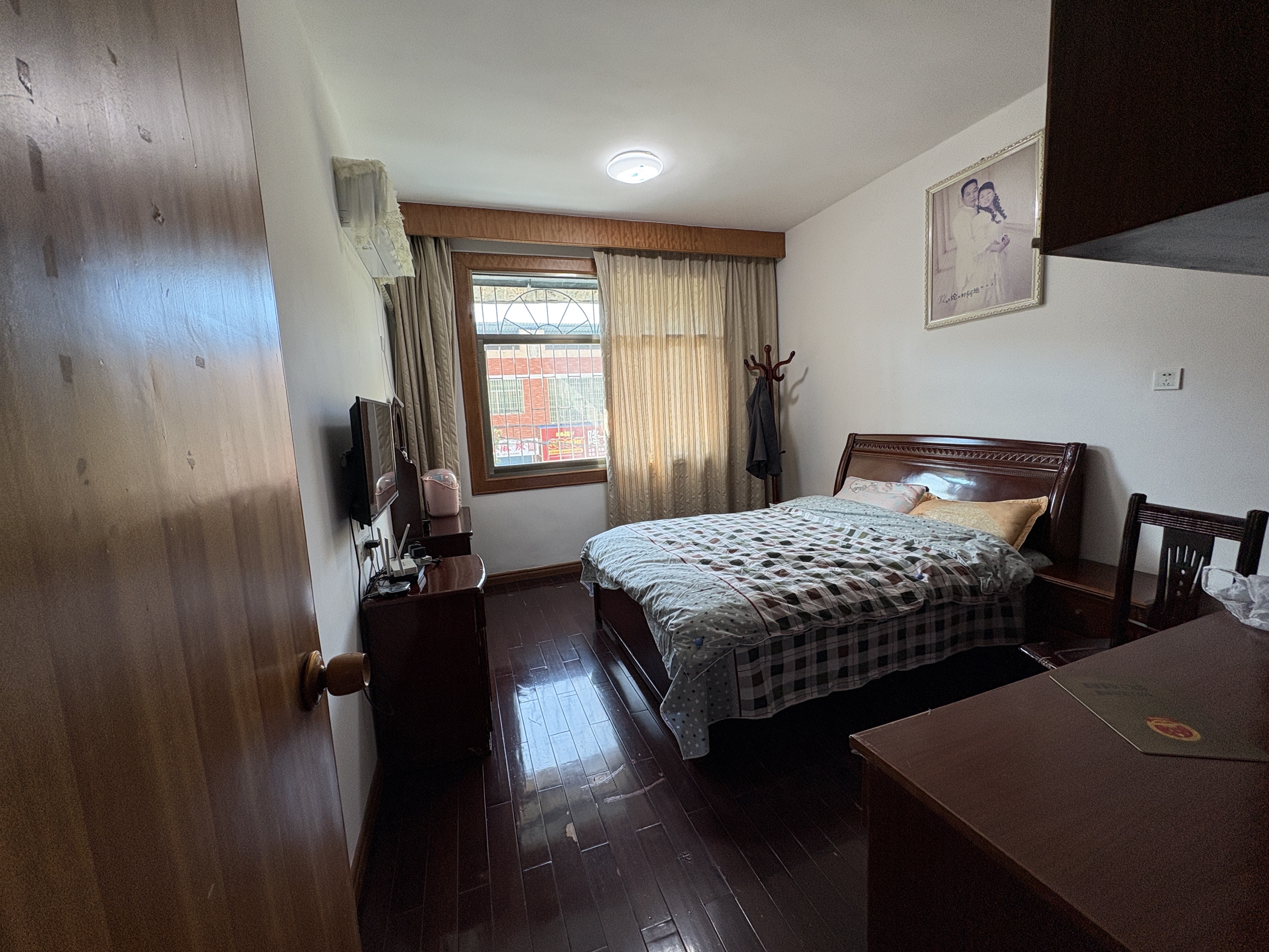 娄星区散盘 3室2厅1卫 26.8万 娄星区散盘 3室2厅1卫 26.8万卧室